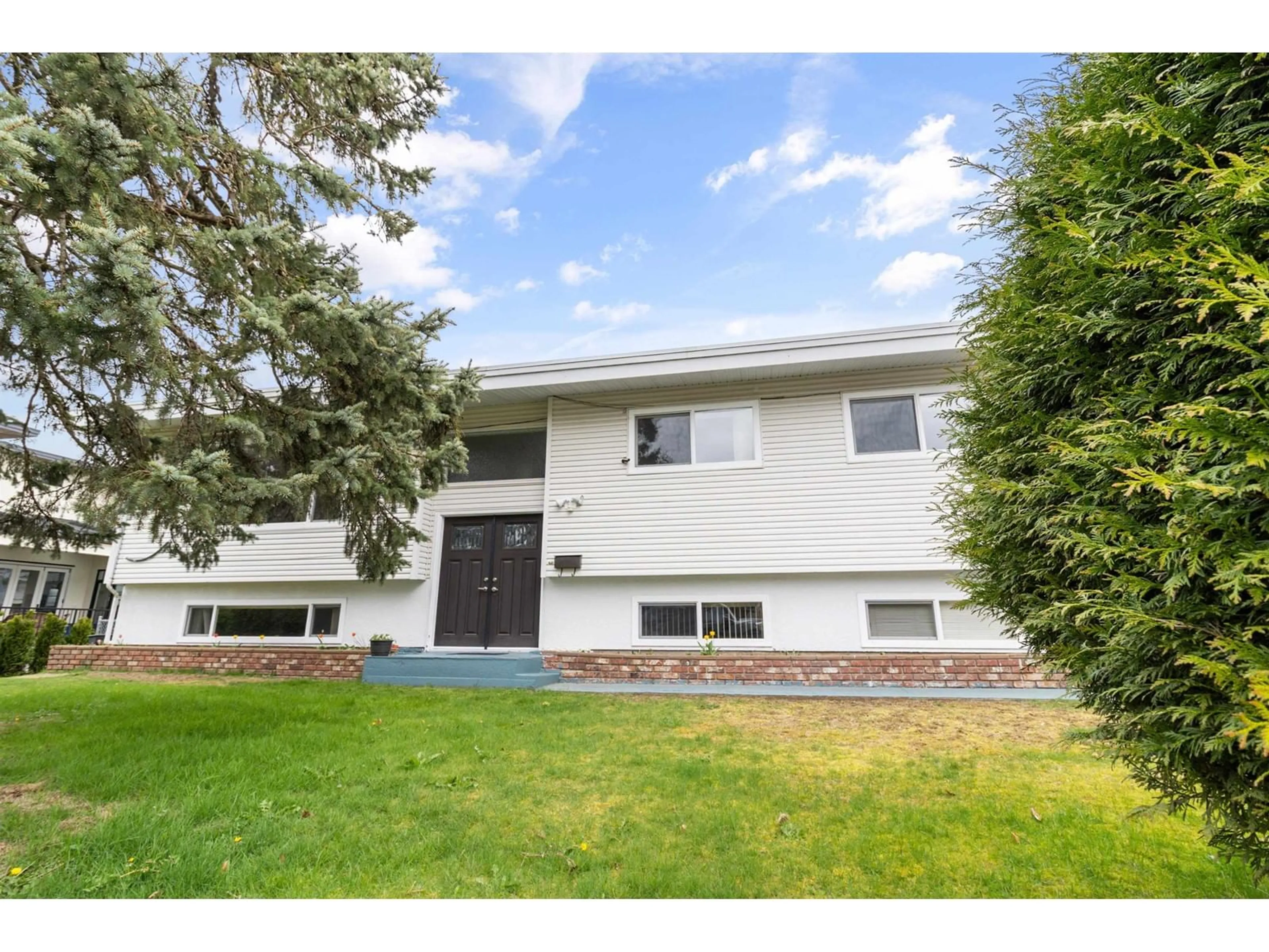 Home with vinyl exterior material, street for 2449 ADELAIDE, Abbotsford British Columbia V2T3L9