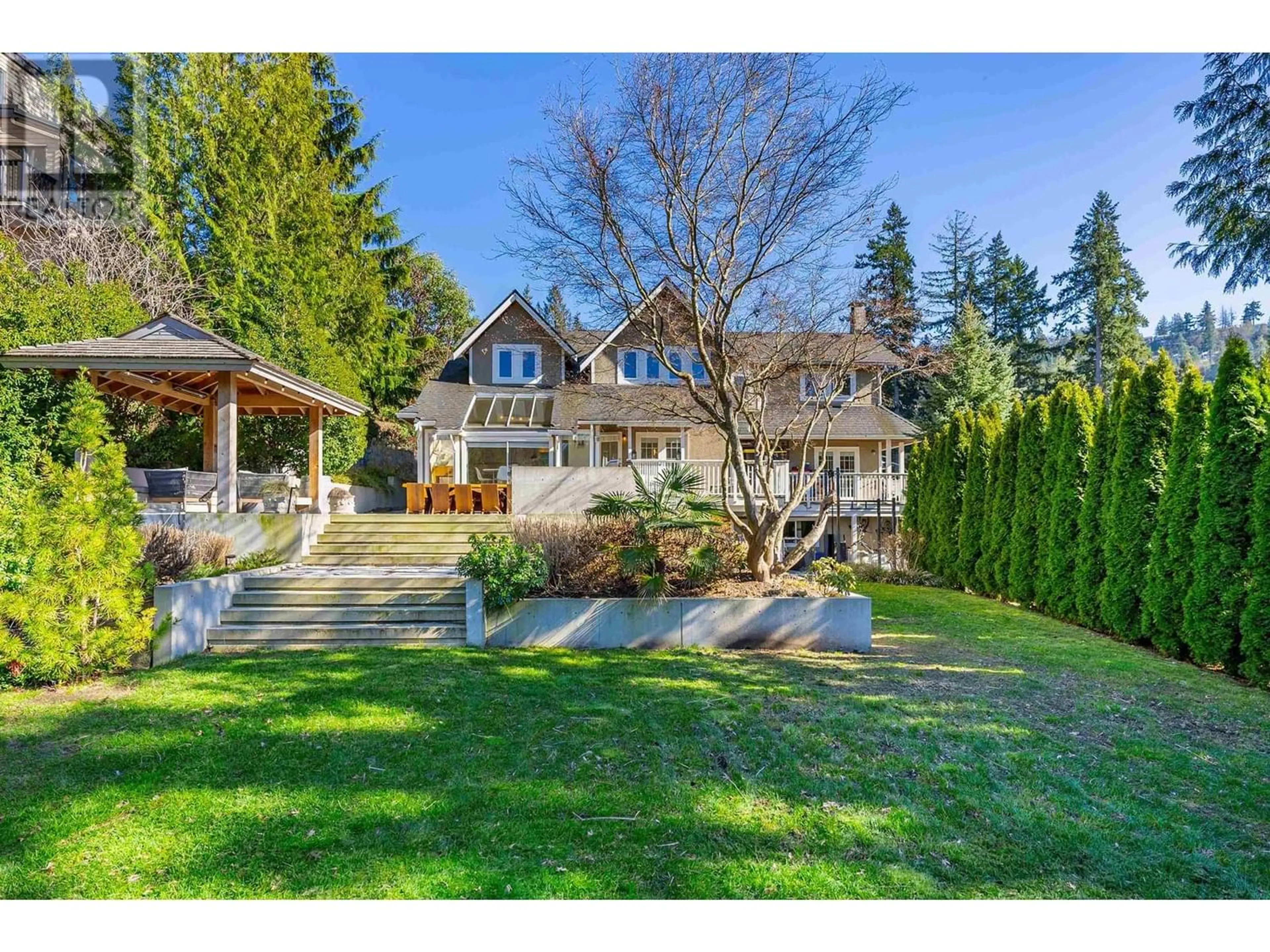 Frontside or backside of a home for 5732 WESTPORT COURT, West Vancouver British Columbia V7W2X9