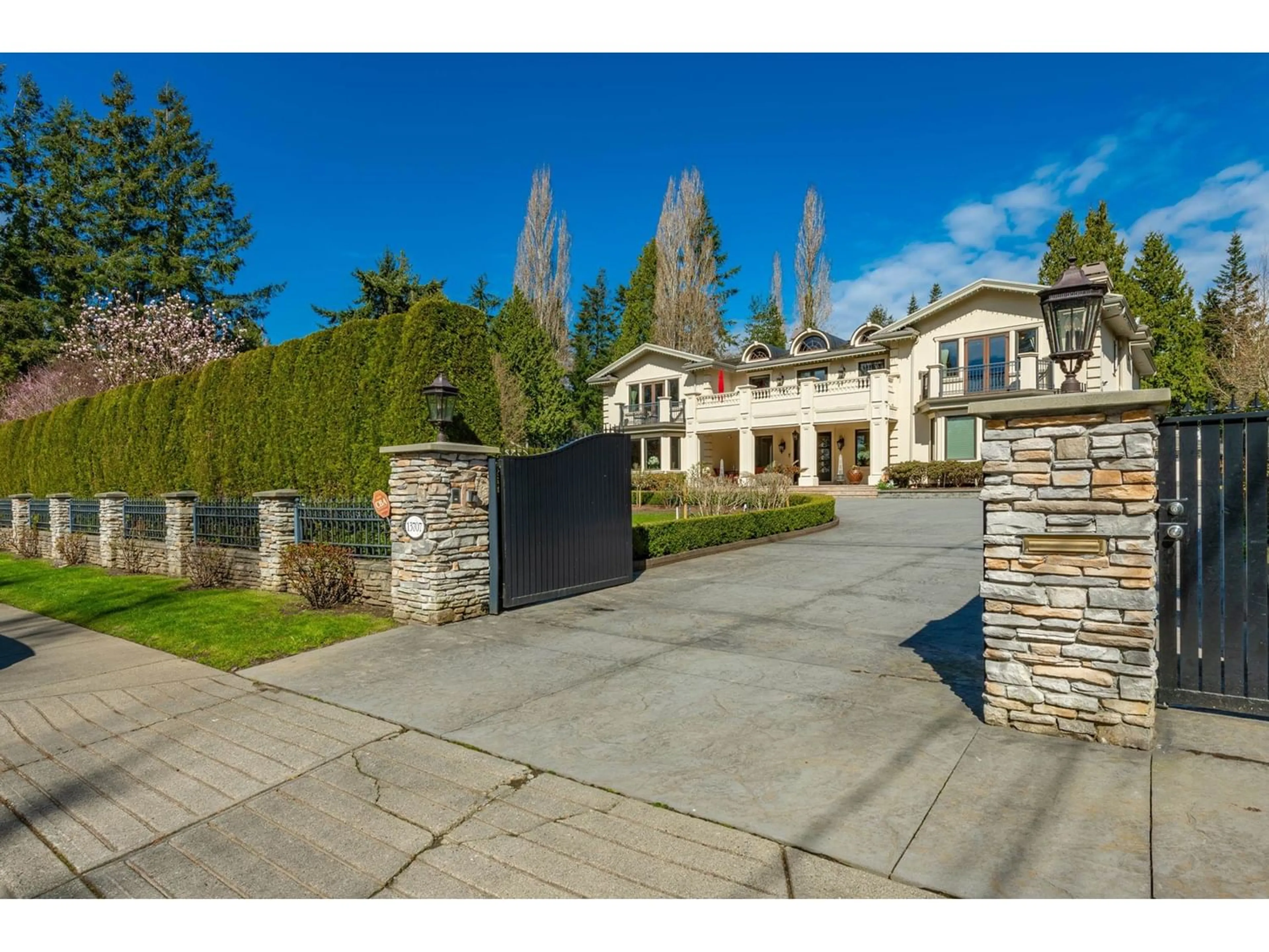 Frontside or backside of a home for 13707 MARINE DRIVE, White Rock British Columbia V4B1A3