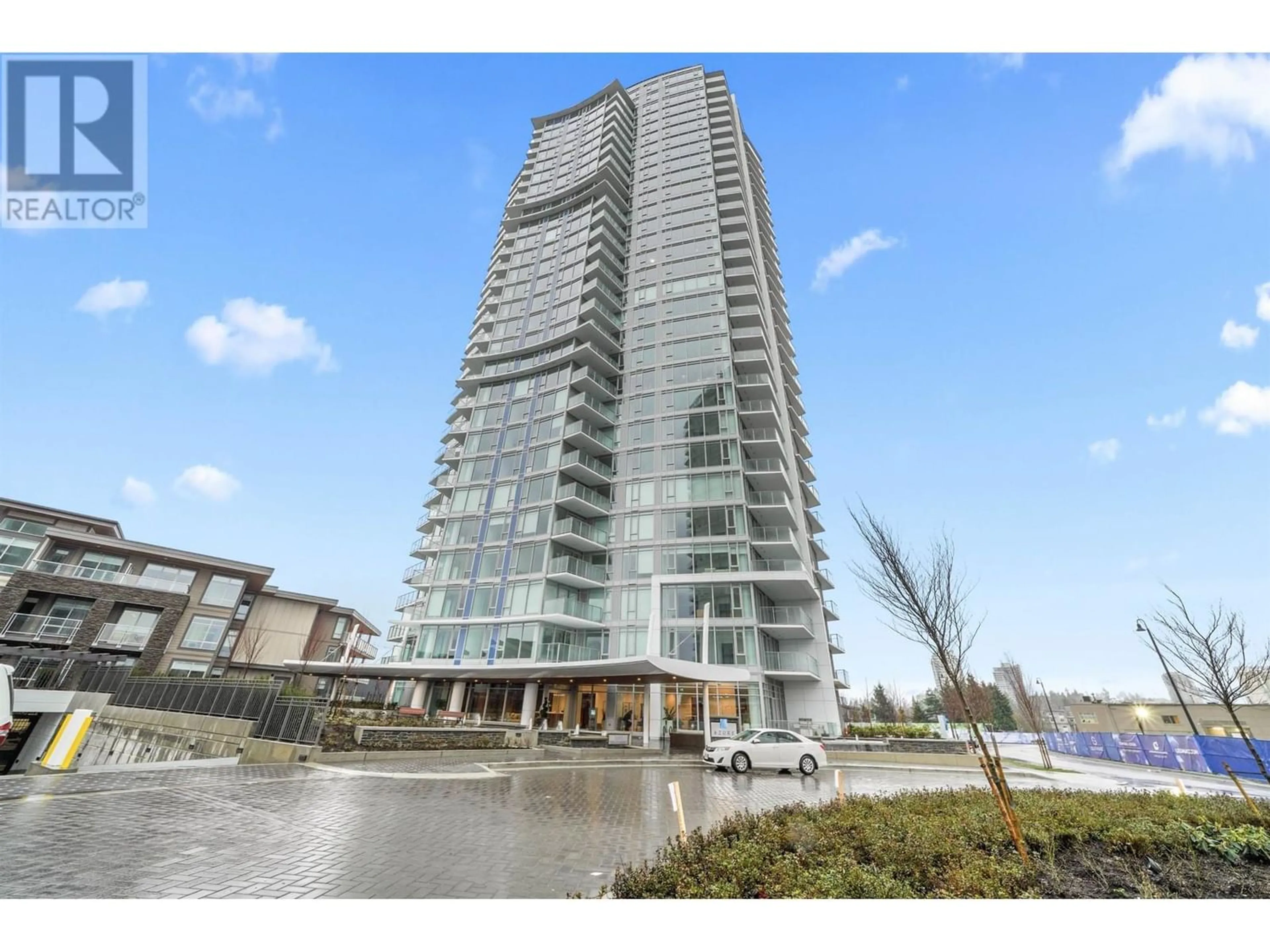 A pic from exterior of the house or condo for 1505 7683 PARK CRESCENT, Burnaby British Columbia V3N2M5