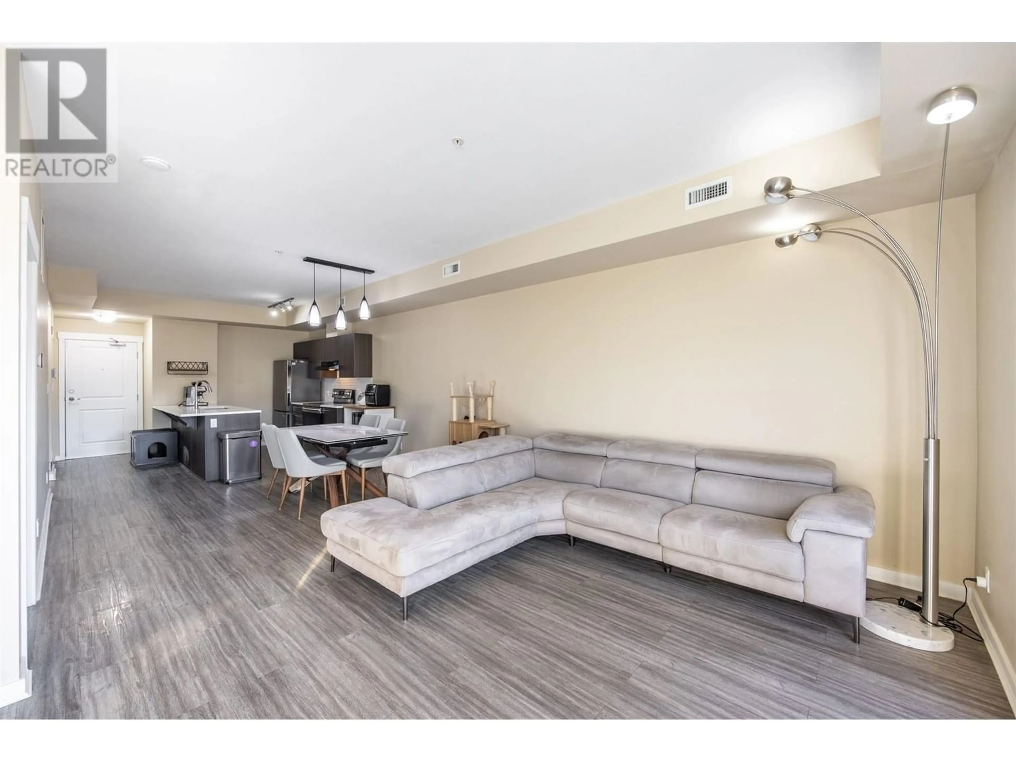 Living room for 158 4099 STOLBERG STREET, Richmond British Columbia V6X0J4