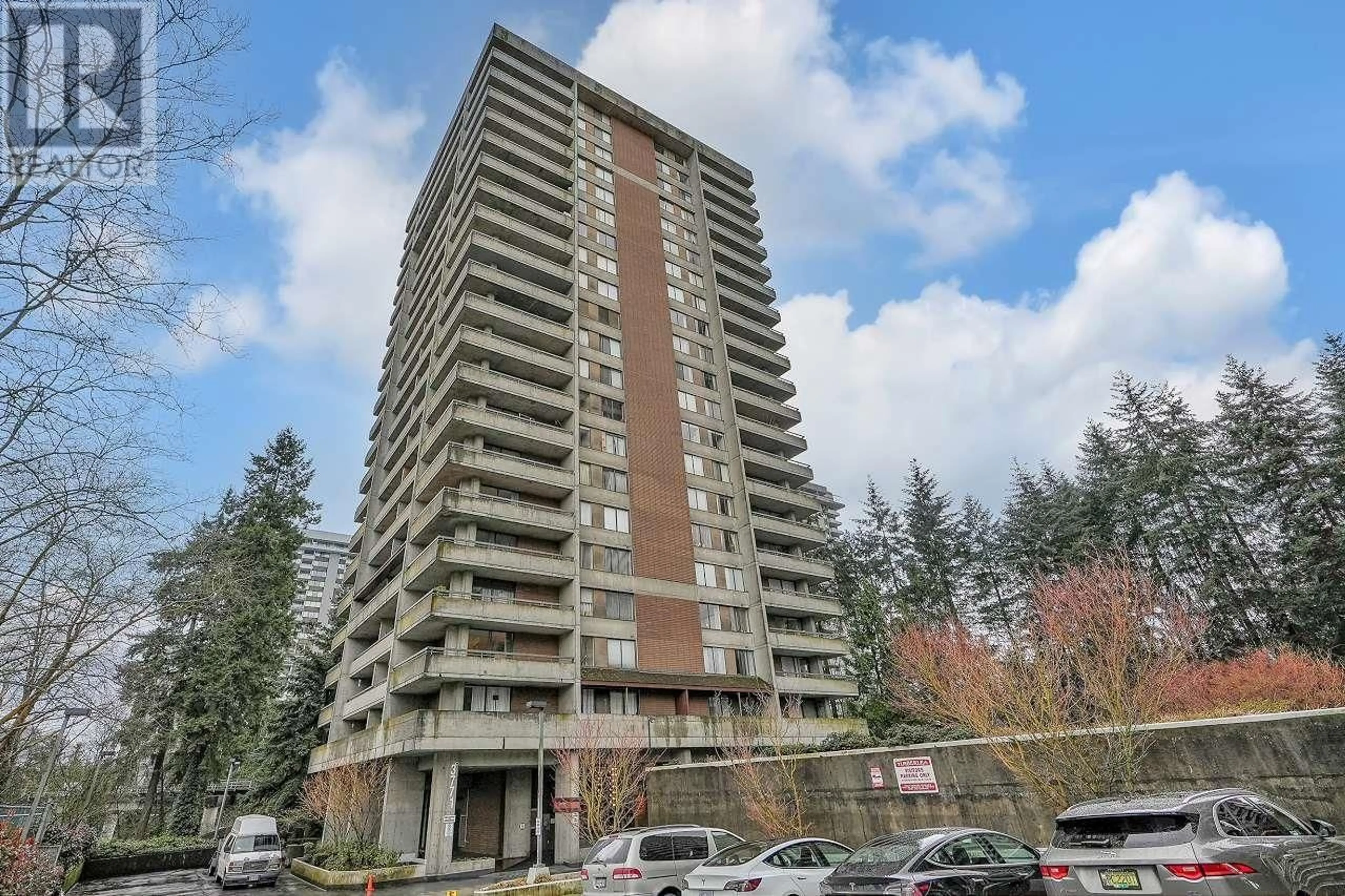 A pic from exterior of the house or condo for 1904 3771 BARTLETT COURT, Burnaby British Columbia V3J7G8
