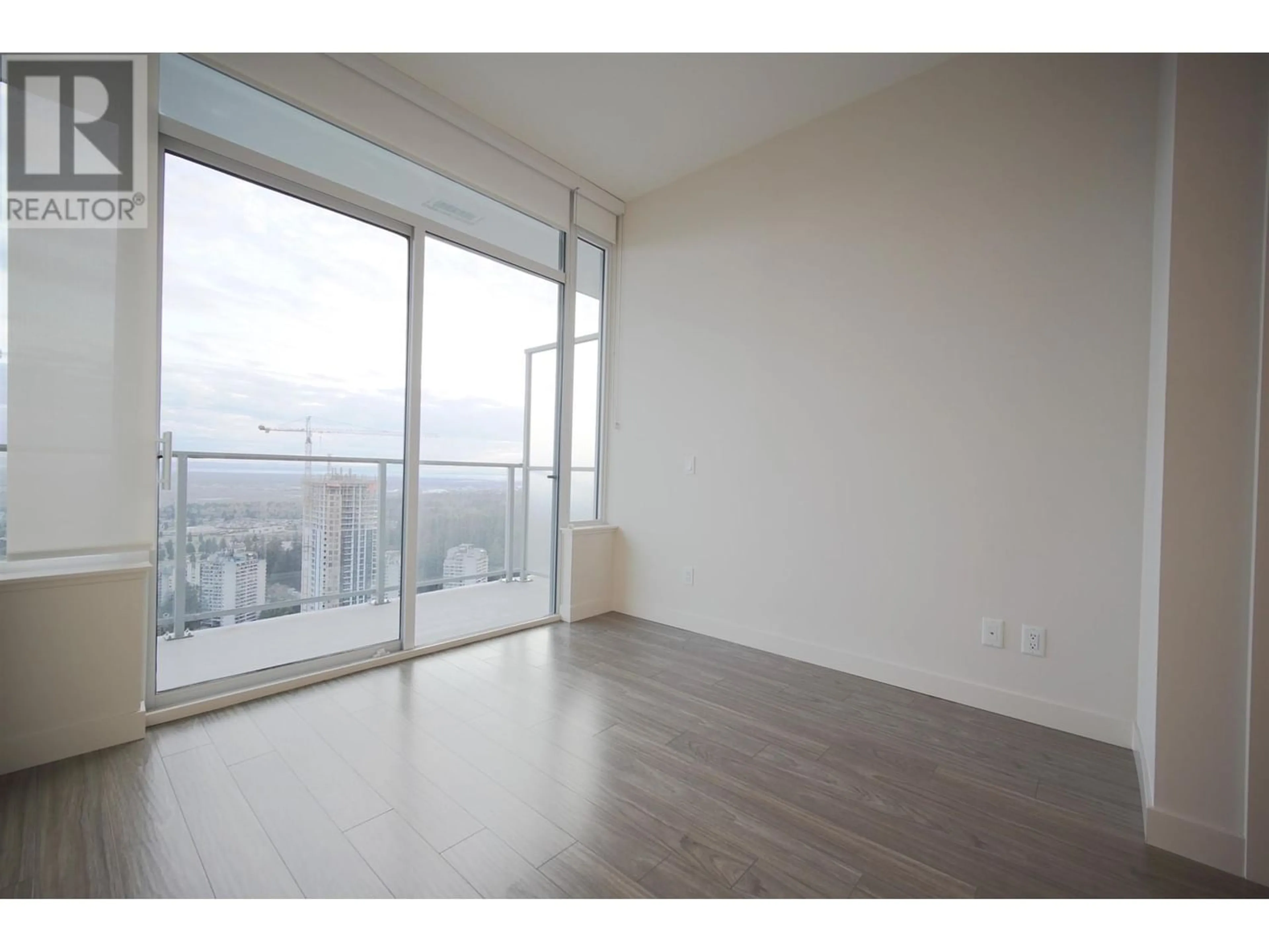 Other indoor space, wood floors for 3503 6383 MCKAY AVENUE, Burnaby British Columbia V5H0H8