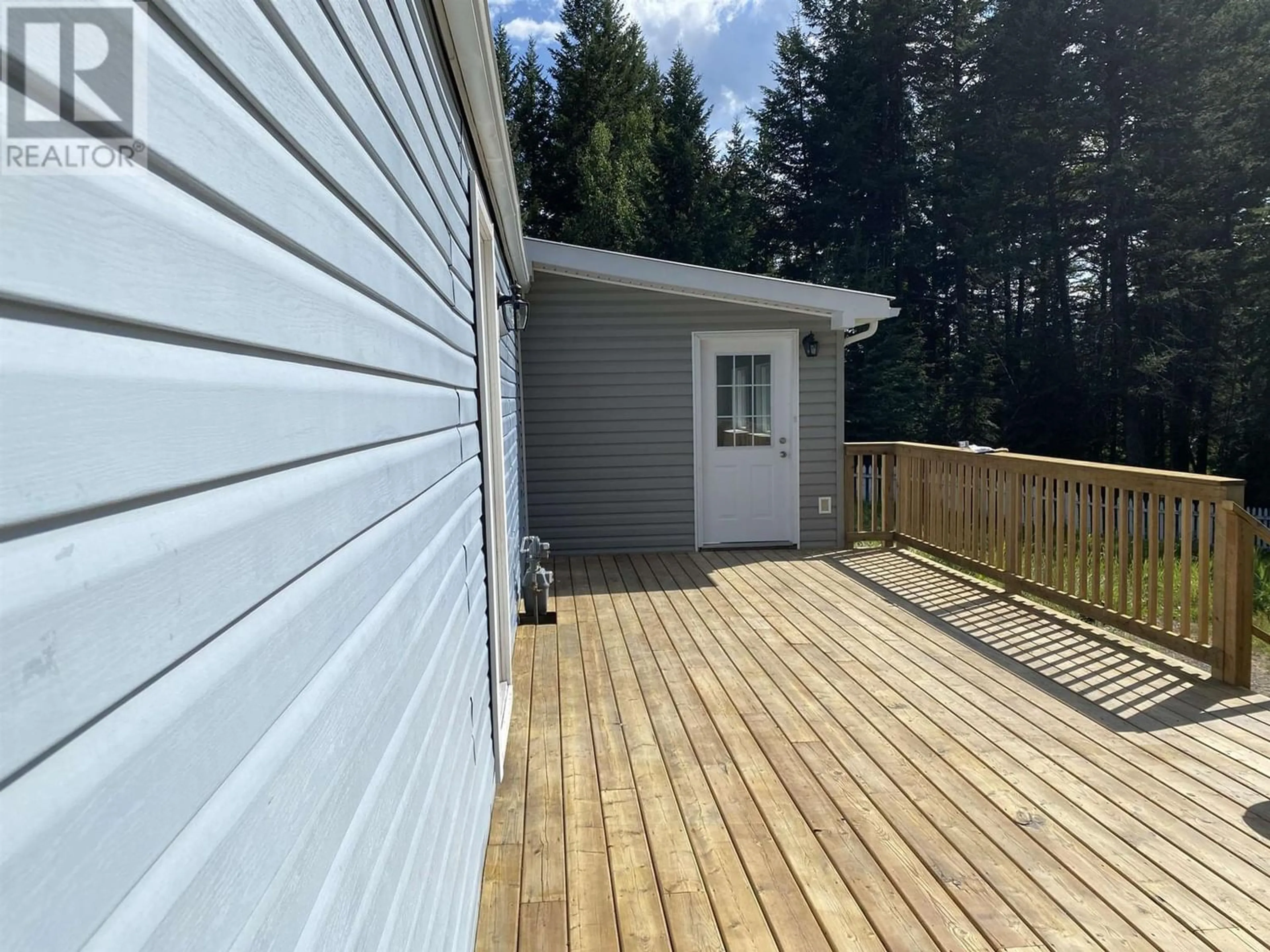 Patio for 6446 LYNX ROAD, 100 Mile House British Columbia V0K1M0