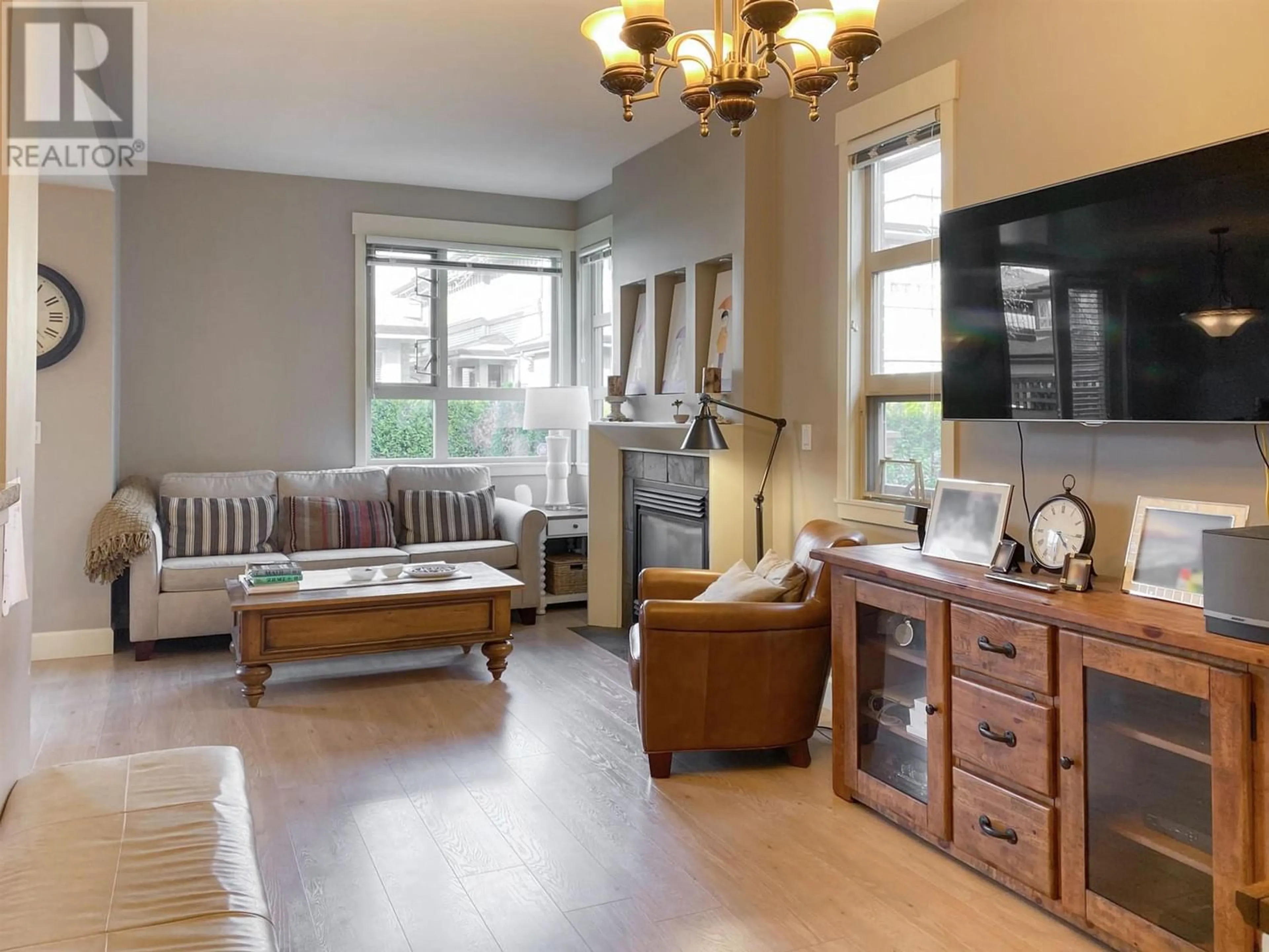 Living room for 44 6300 BIRCH STREET, Richmond British Columbia V6Y4K3