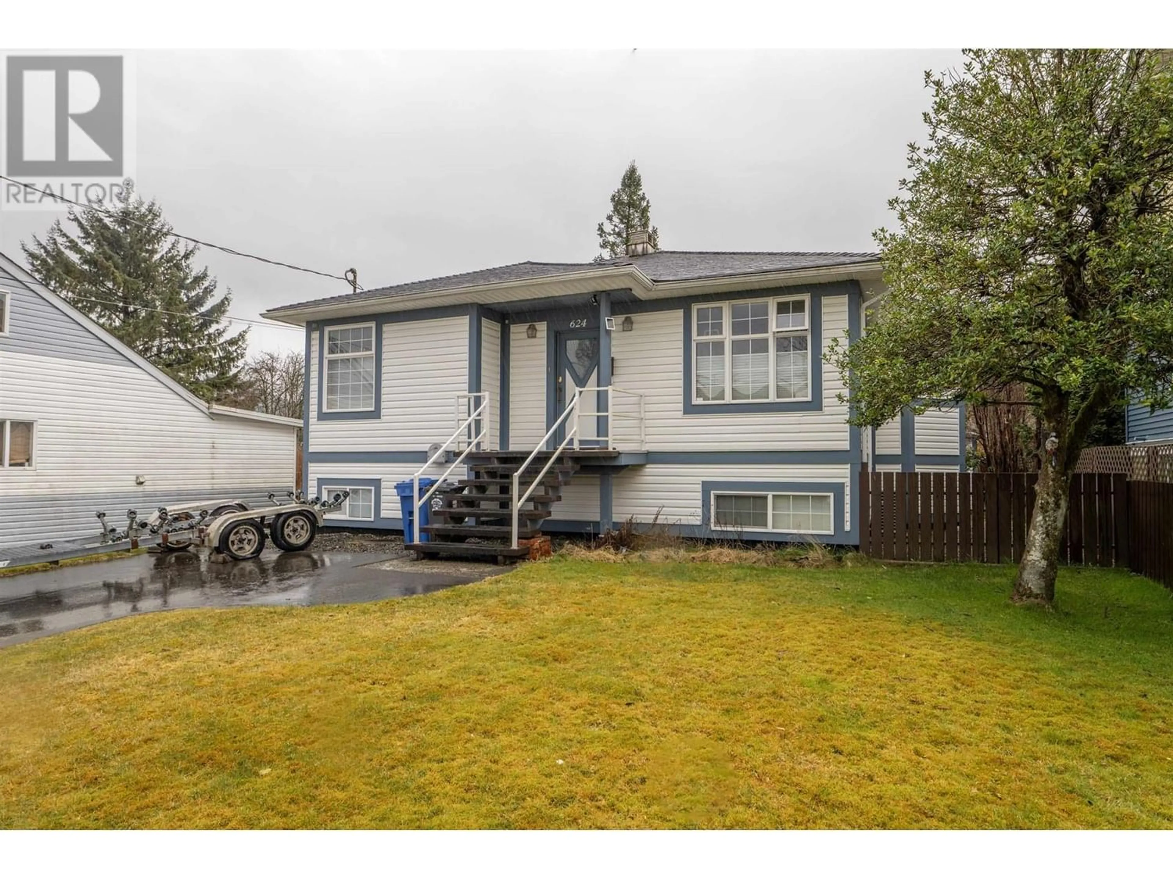 Frontside or backside of a home for 624 E 7TH AVENUE, Prince Rupert British Columbia V8J2J6