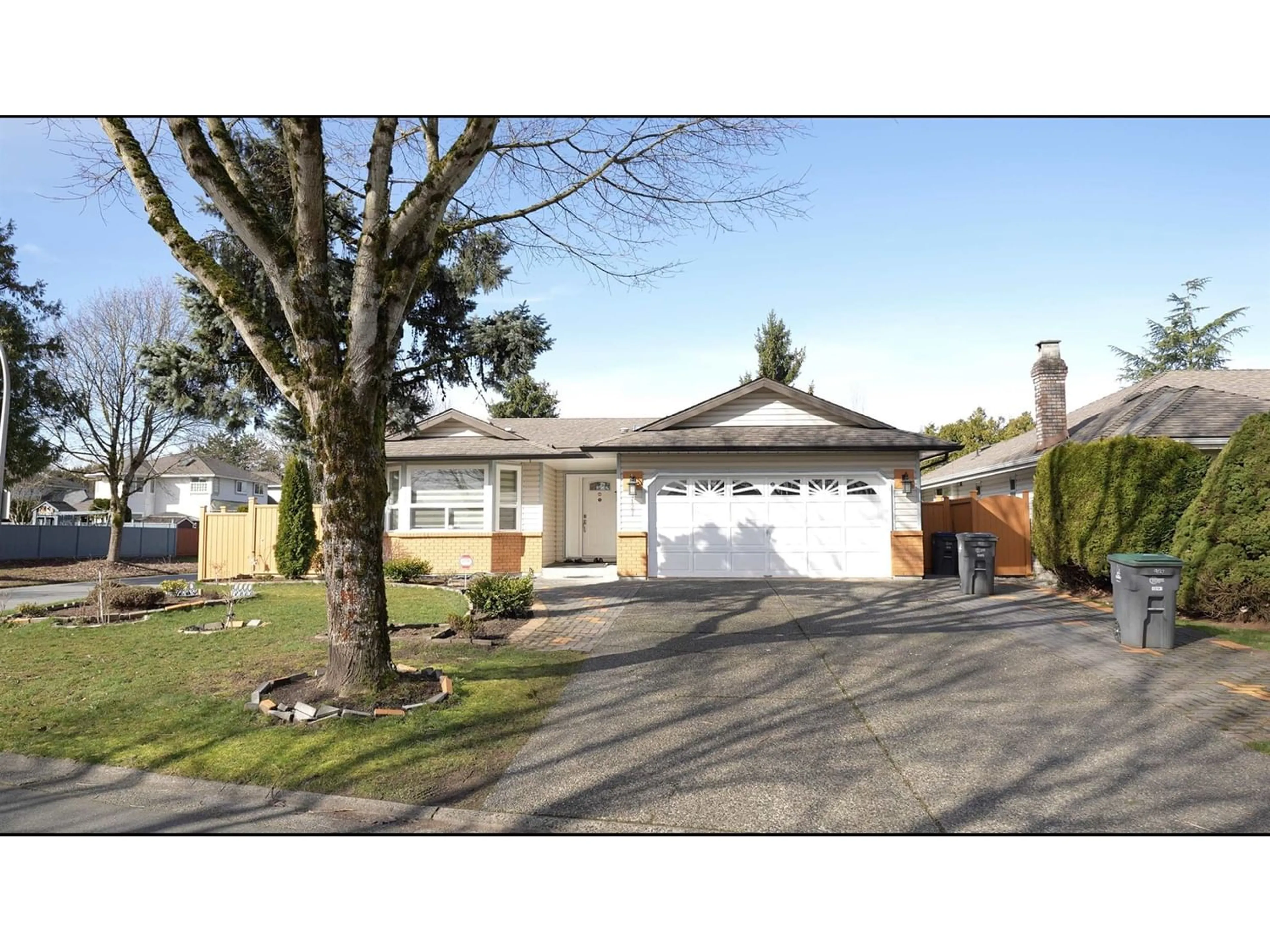 Frontside or backside of a home for 9127 161A STREET, Surrey British Columbia V4N3E5