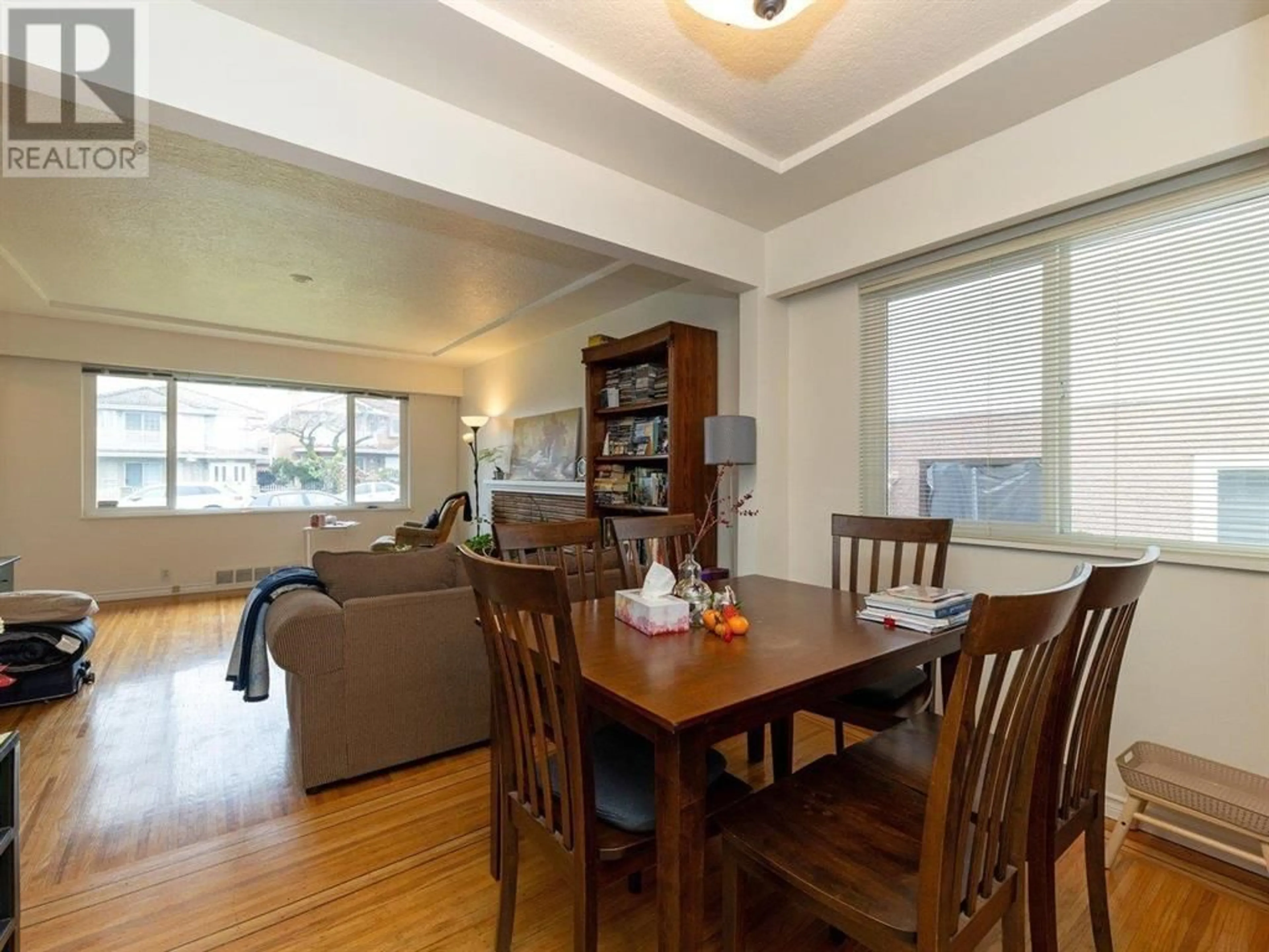 Dining room, wood/laminate floor for 4644 UNION STREET, Burnaby British Columbia V5C2Y3