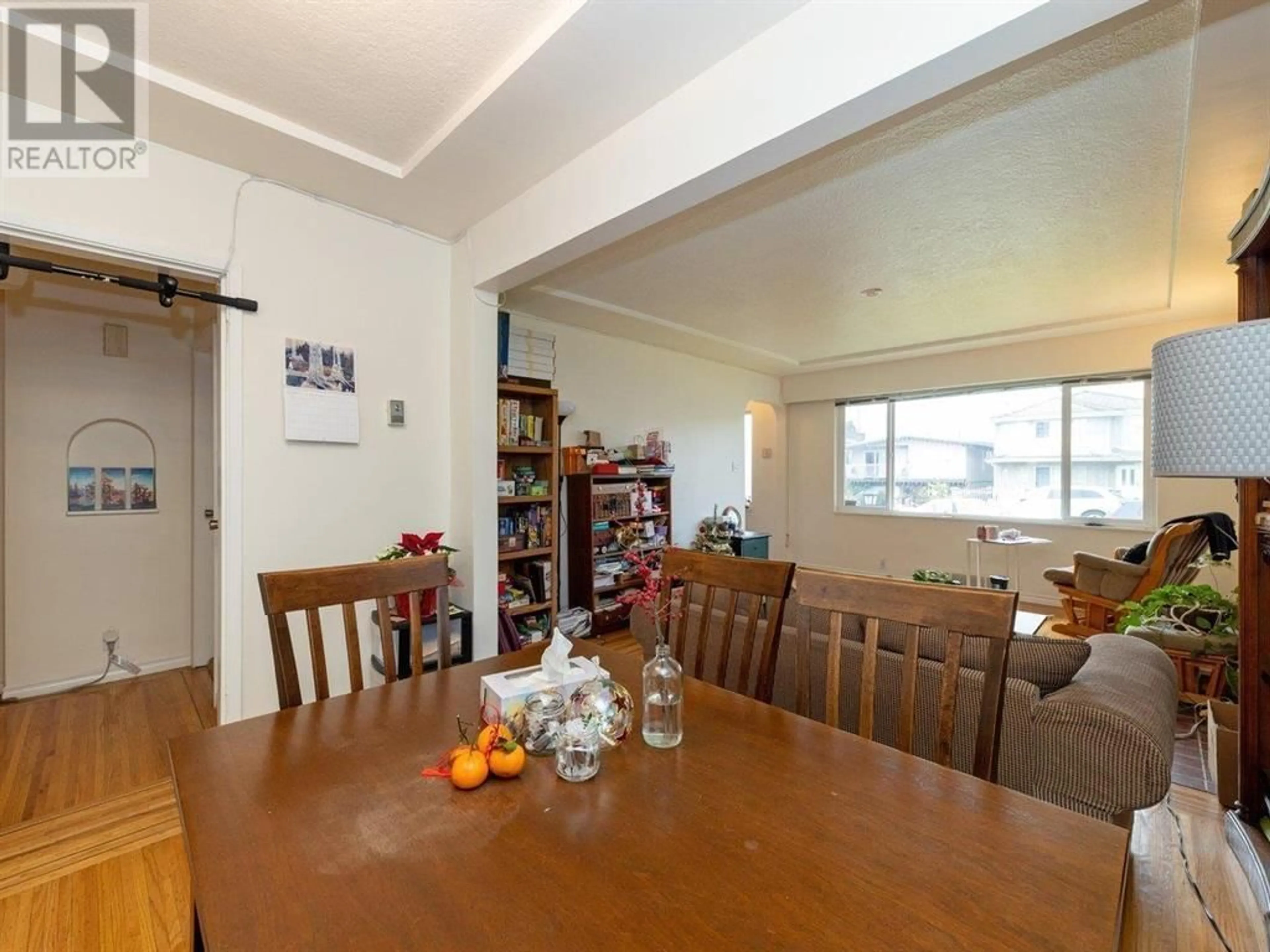 Dining room, unknown for 4644 UNION STREET, Burnaby British Columbia V5C2Y3