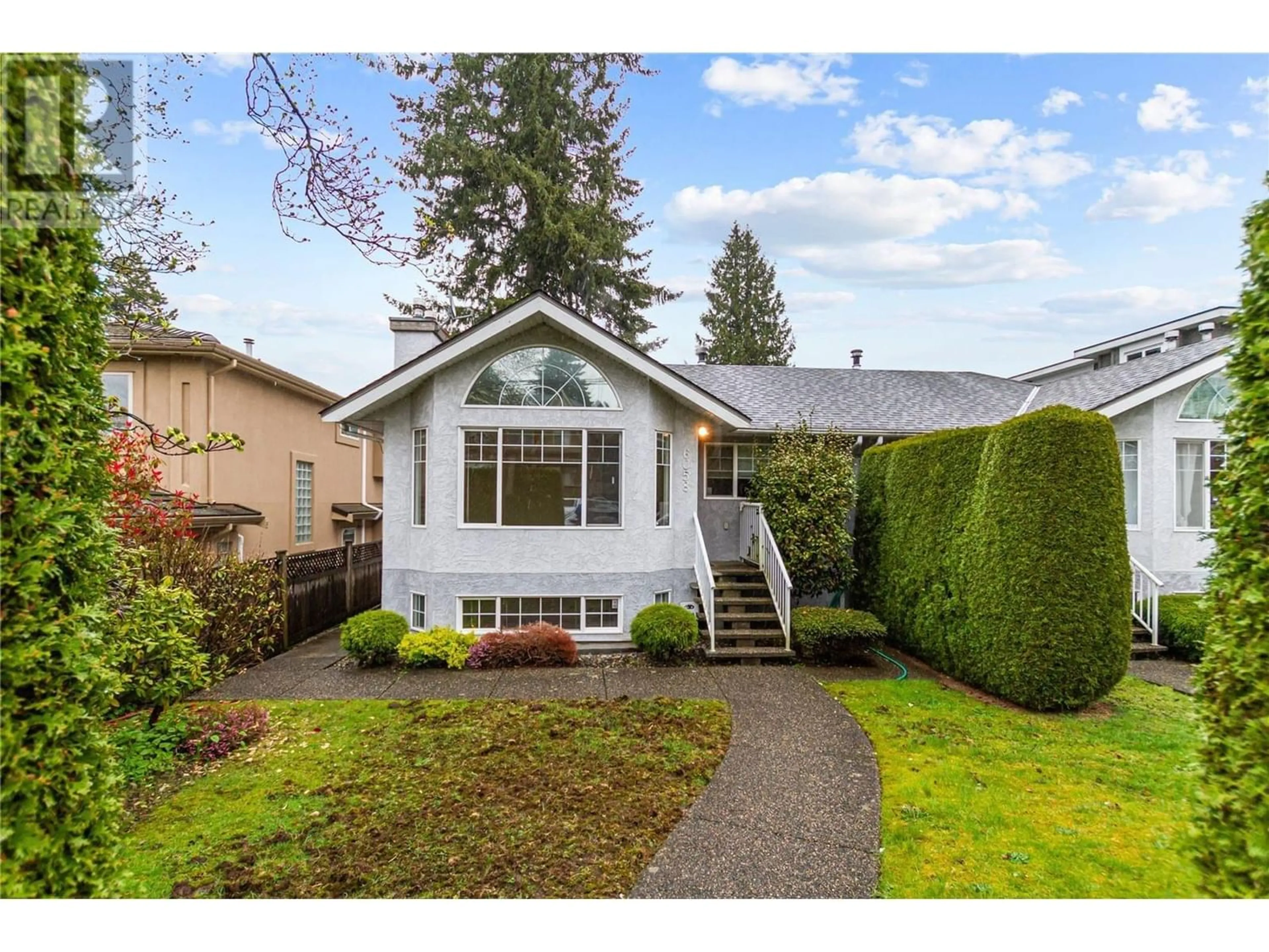 Frontside or backside of a home for 6058 WALKER AVENUE, Burnaby British Columbia V5E3B4