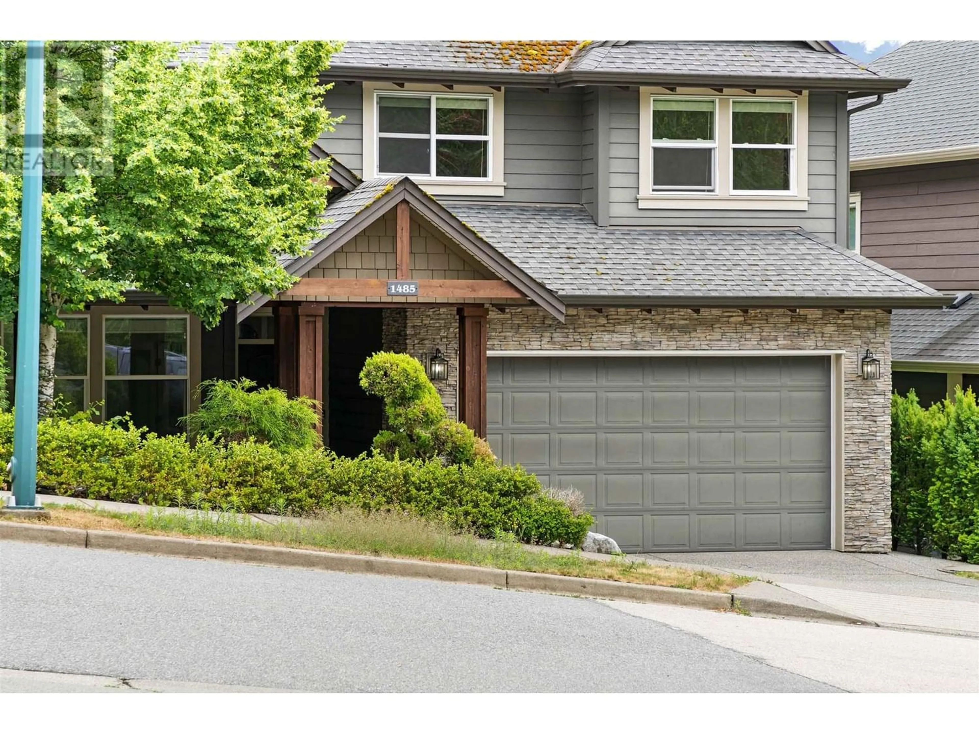 Frontside or backside of a home for 1485 SOUTHVIEW STREET, Coquitlam British Columbia V3E0E3