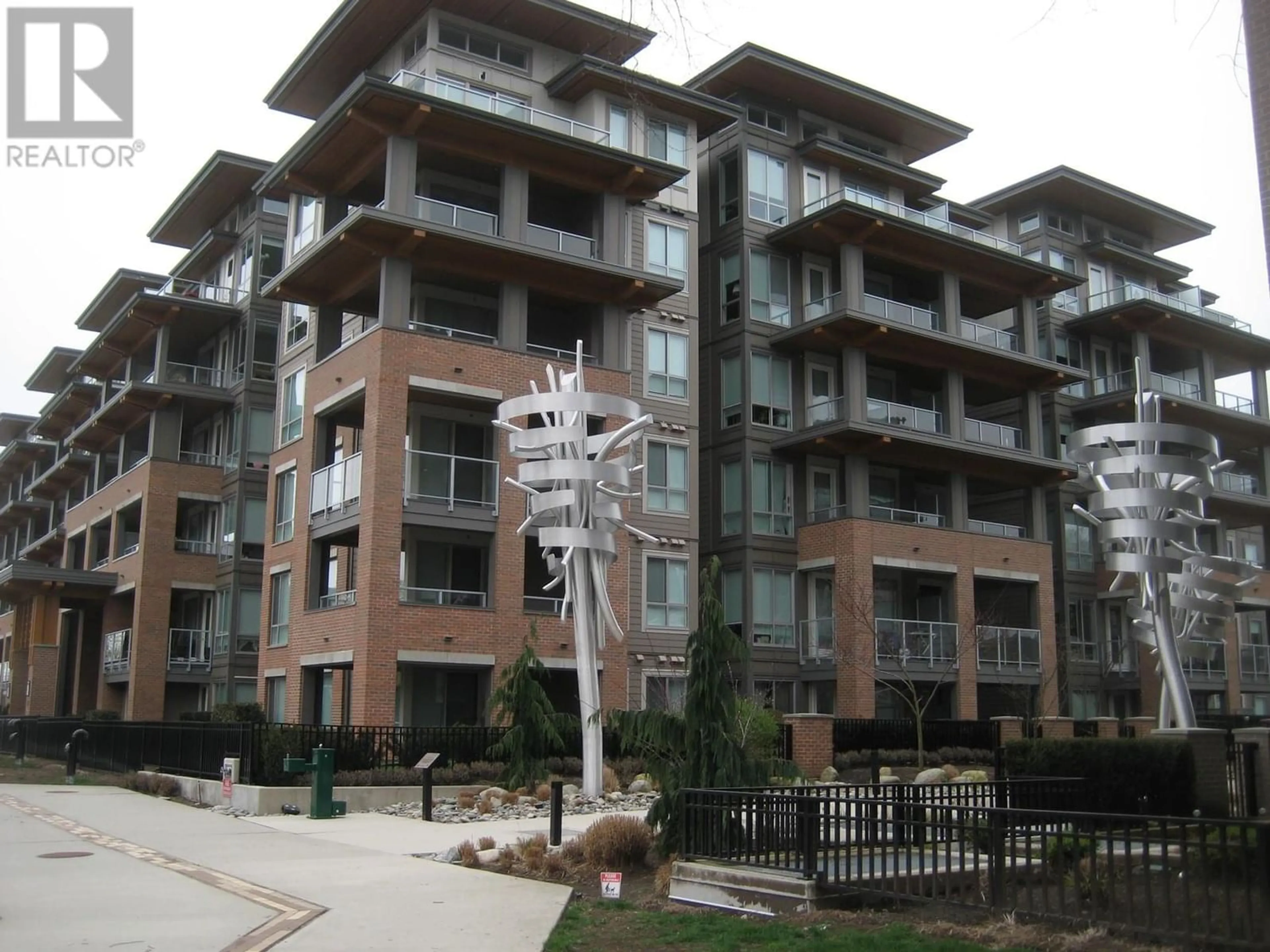 A pic from exterior of the house or condo for 208 7169 14TH AVENUE, Burnaby British Columbia V3N0H6