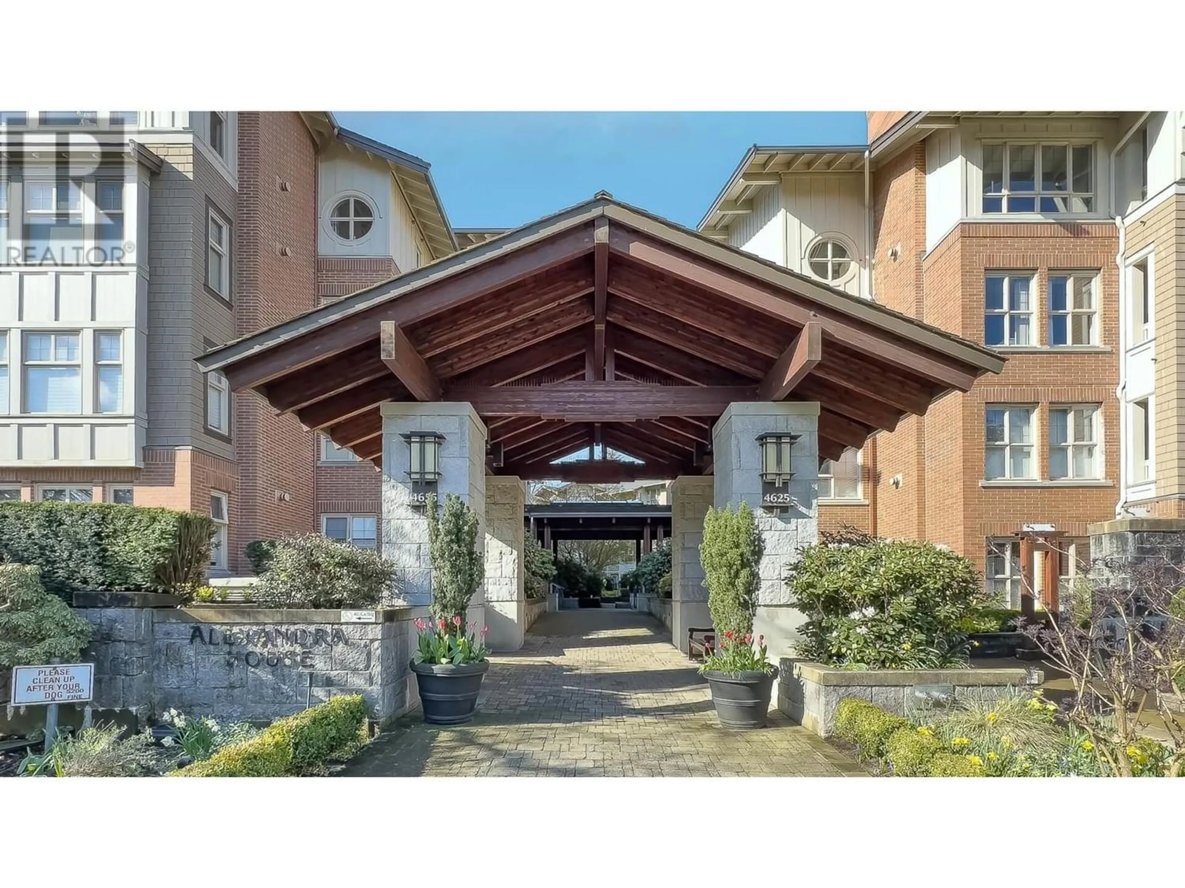 Indoor foyer for 1109 4655 VALLEY DRIVE, Vancouver British Columbia V6J5L6