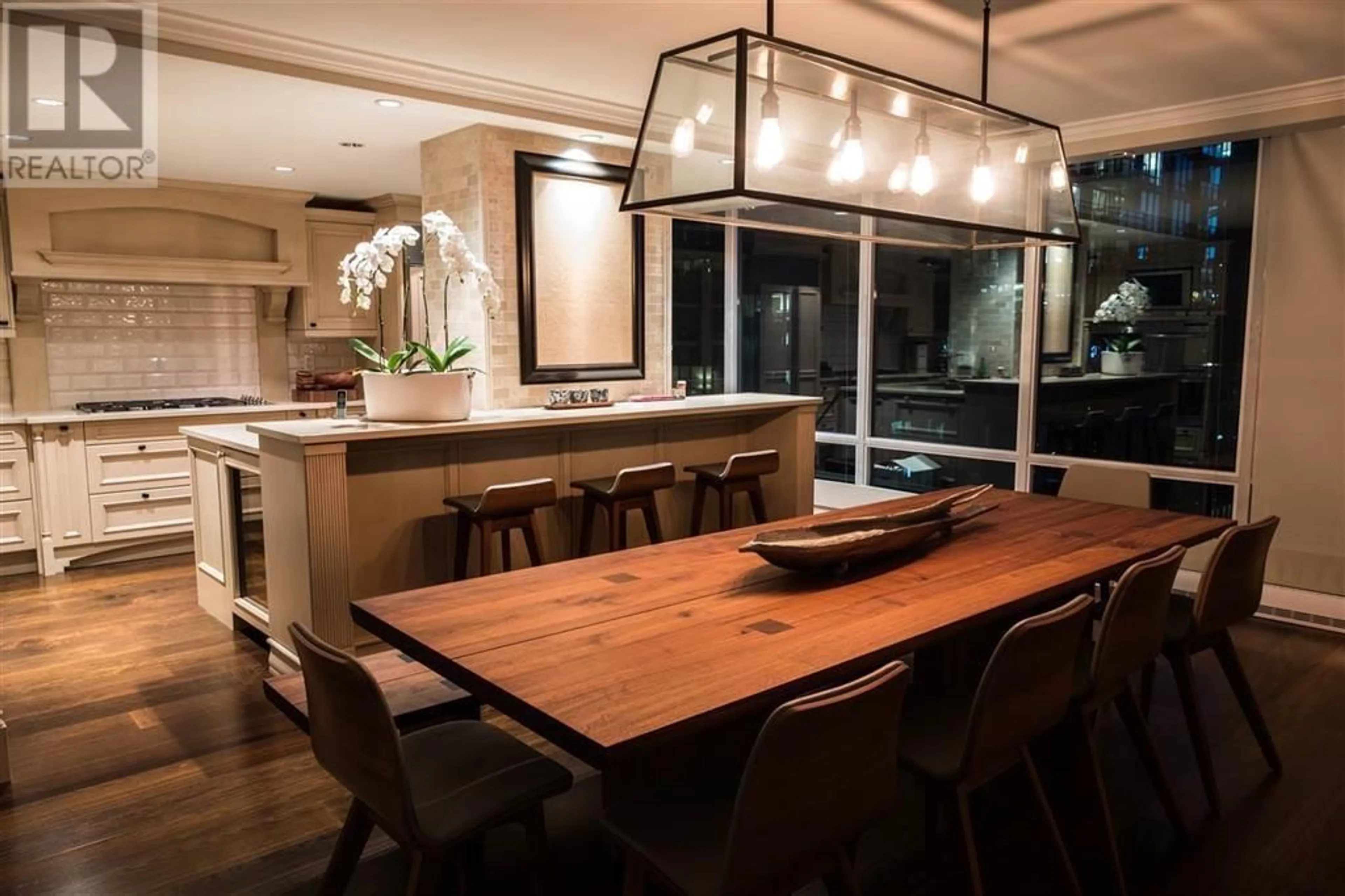 Contemporary kitchen for 1201 499 BROUGHTON STREET, Vancouver British Columbia V6G3K1