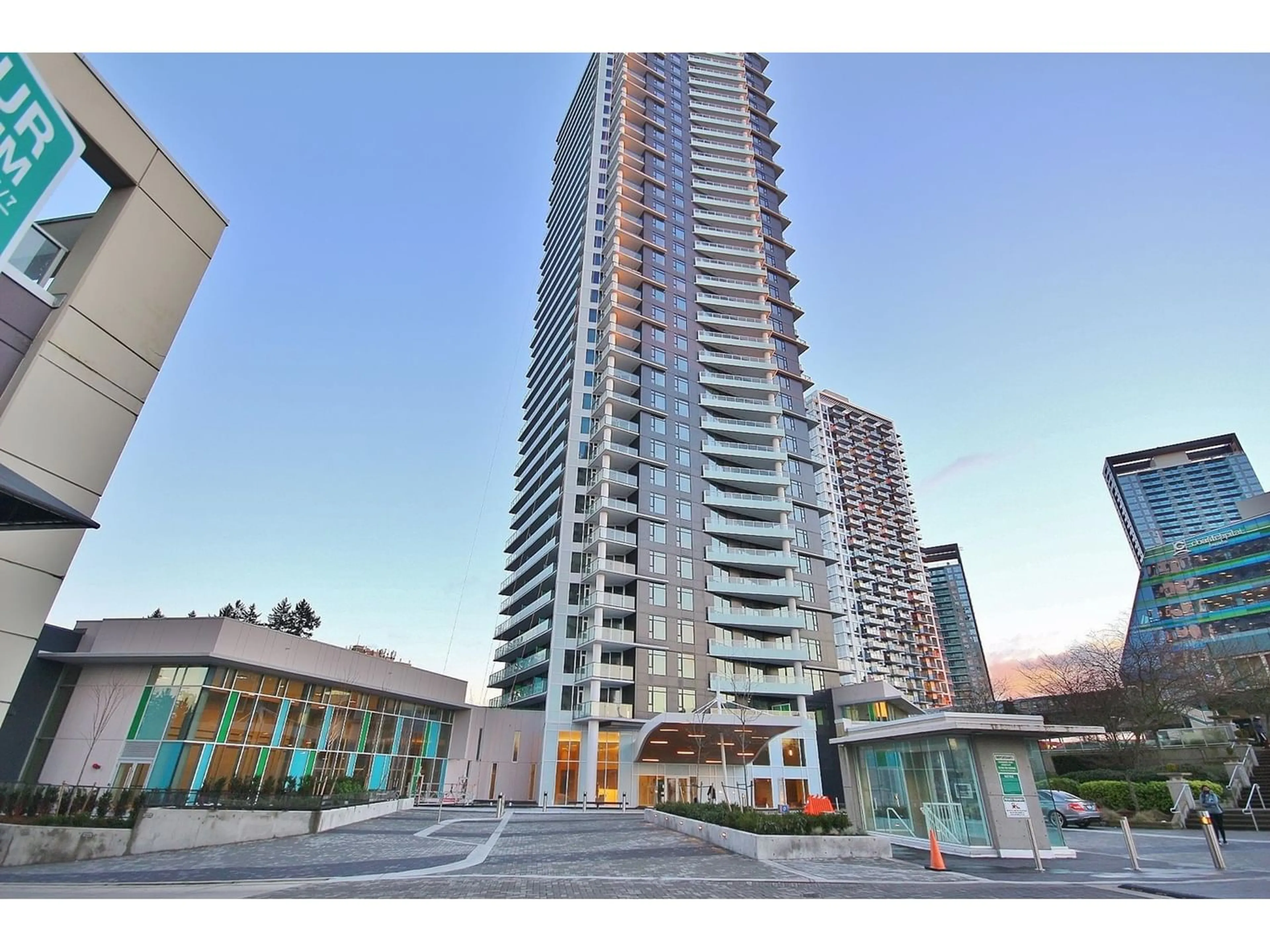 A pic from exterior of the house or condo for 1603 9887 WHALLEY BOULEVARD, Surrey British Columbia V3T0P4
