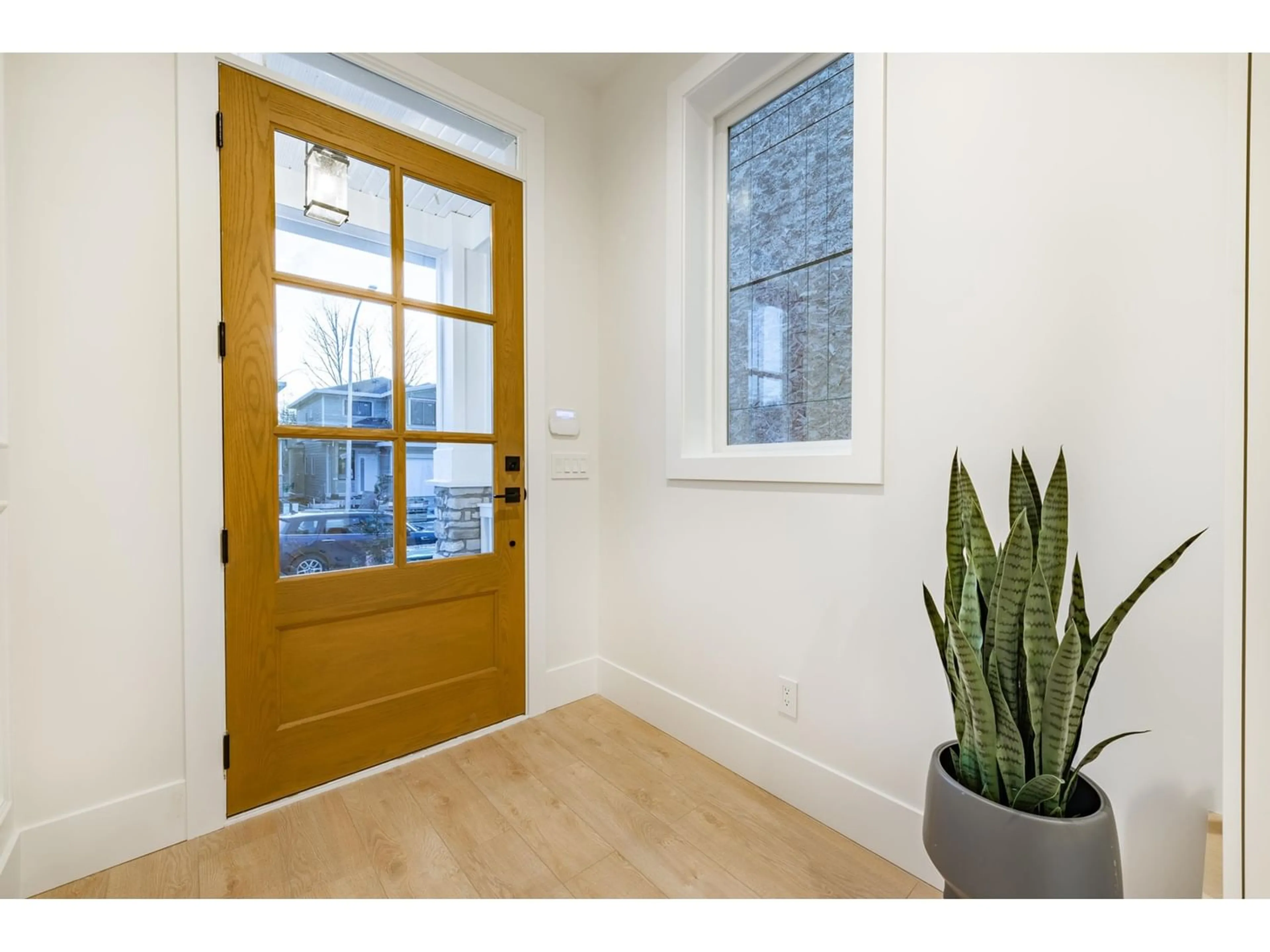 Indoor entryway for 7520 205 STREET, Langley British Columbia V2Y1V5