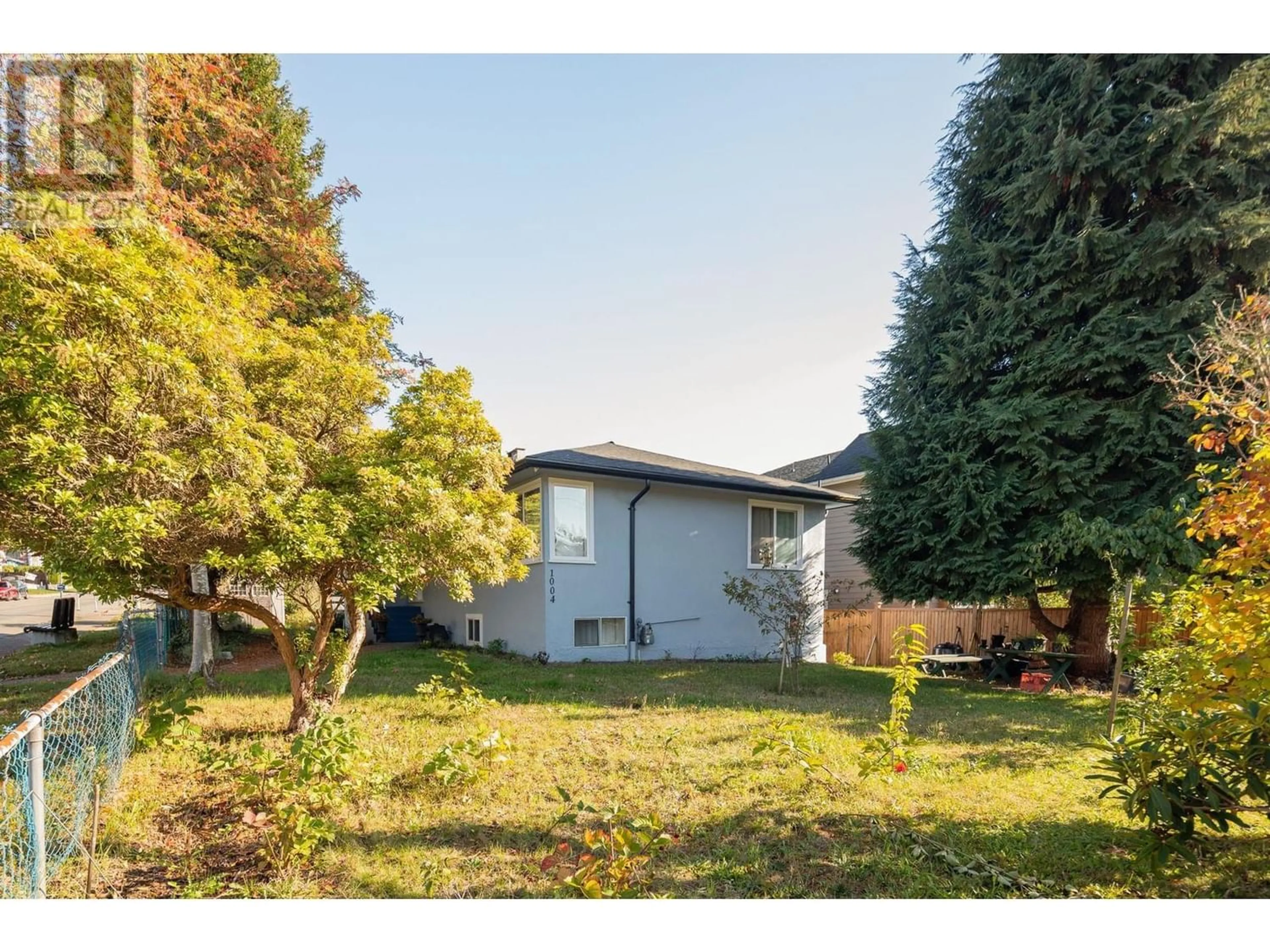 Frontside or backside of a home for 1004 SPRINGER AVENUE, Burnaby British Columbia V5B3L7