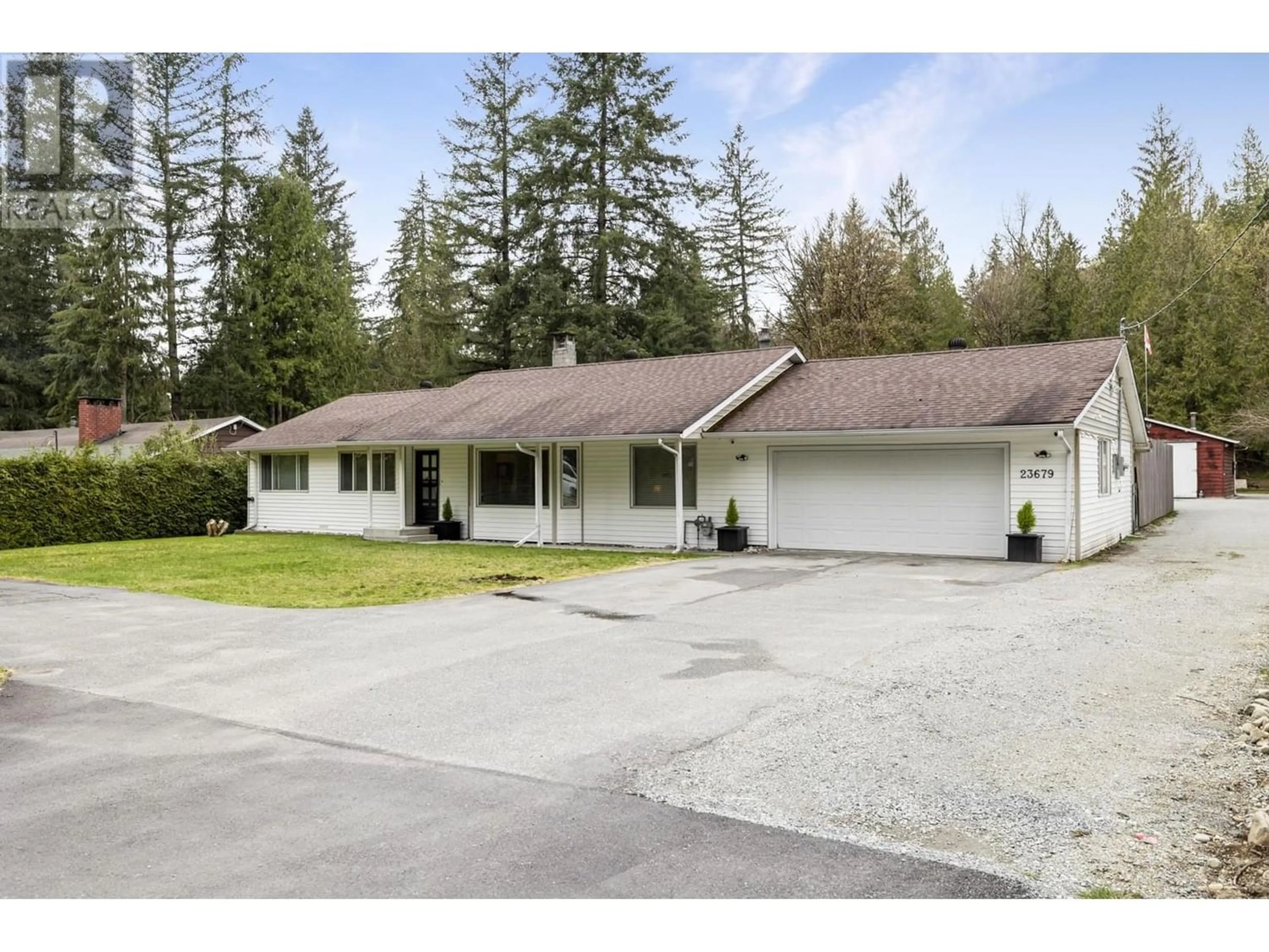 Frontside or backside of a home for 23679 FERN CRESCENT, Maple Ridge British Columbia V4R2S9
