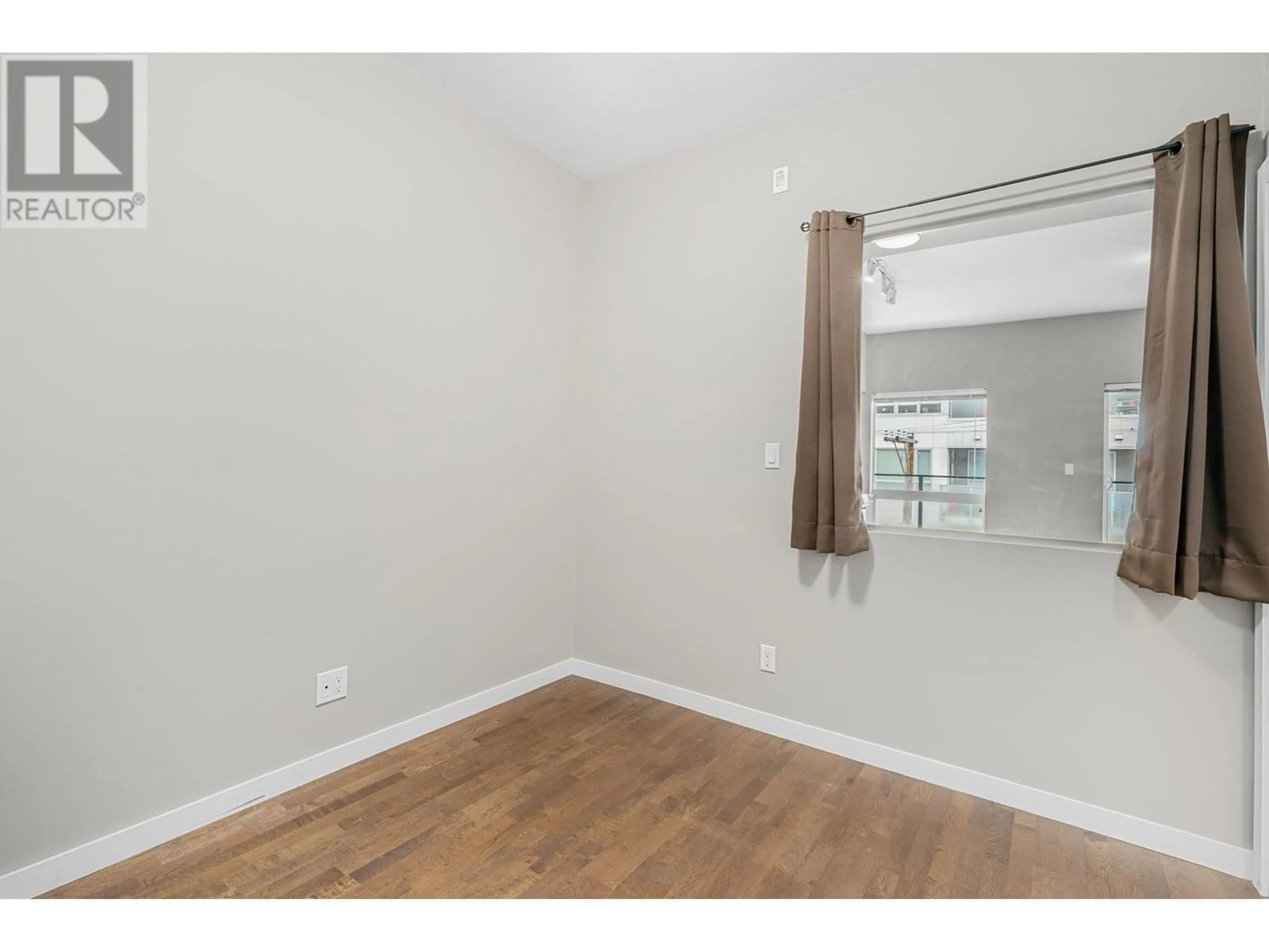 A pic of a room for 310 317 BEWICKE AVENUE, North Vancouver British Columbia V7M3E9