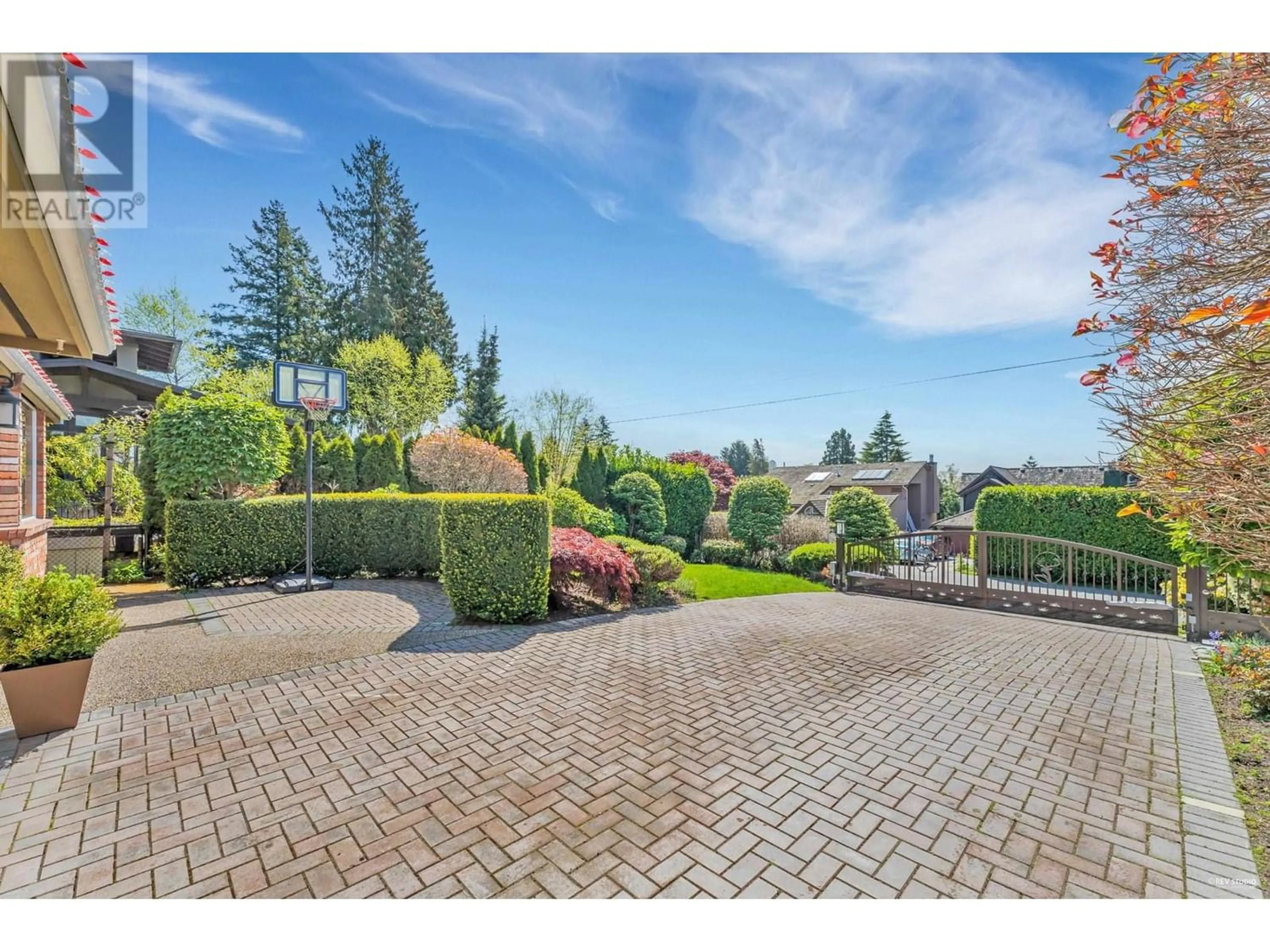 Patio for 2383 JEFFERSON AVENUE, West Vancouver British Columbia V7V2B1