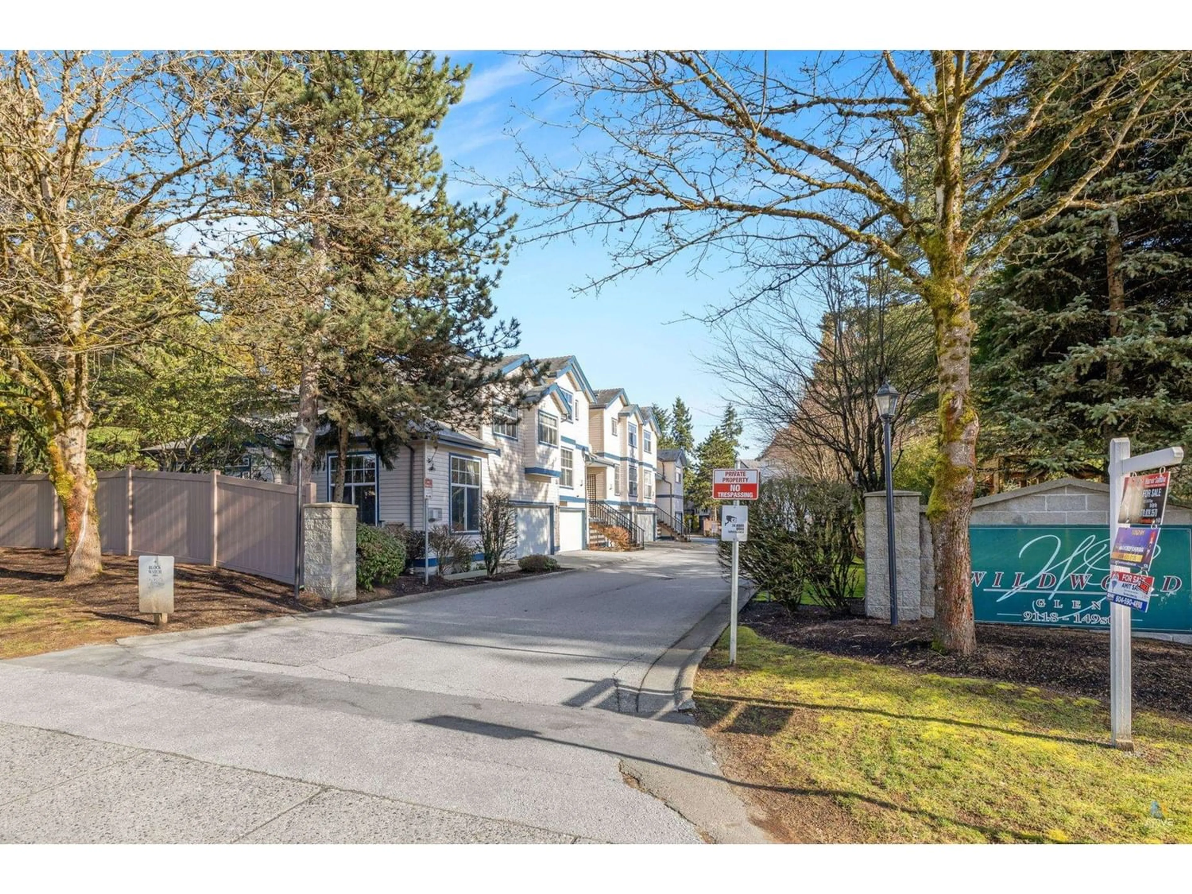 A pic from exterior of the house or condo for 605 9118 149 STREET, Surrey British Columbia V3R3Z6