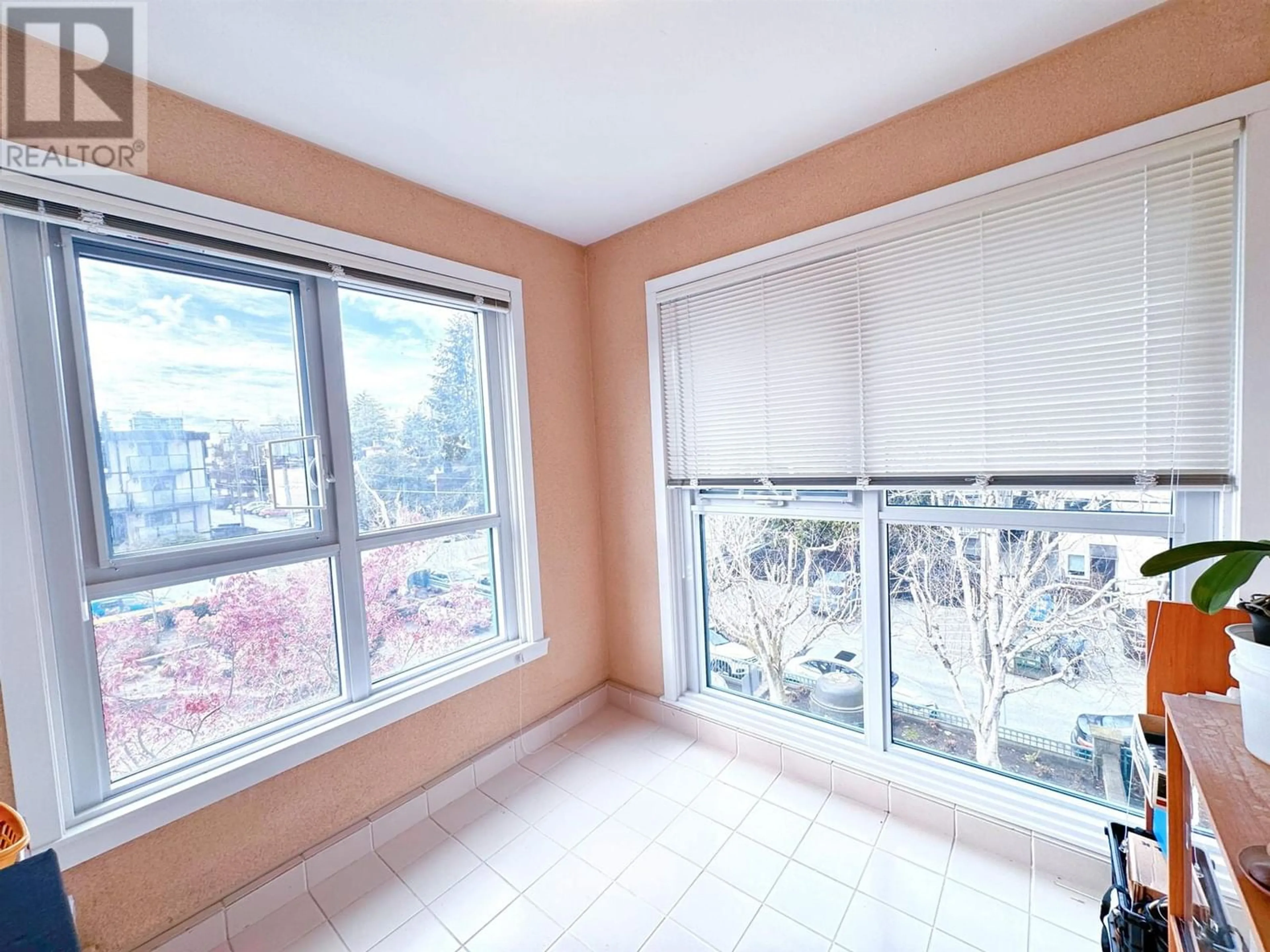 A pic of a room for 307 2988 ALDER STREET, Vancouver British Columbia V6H4C3