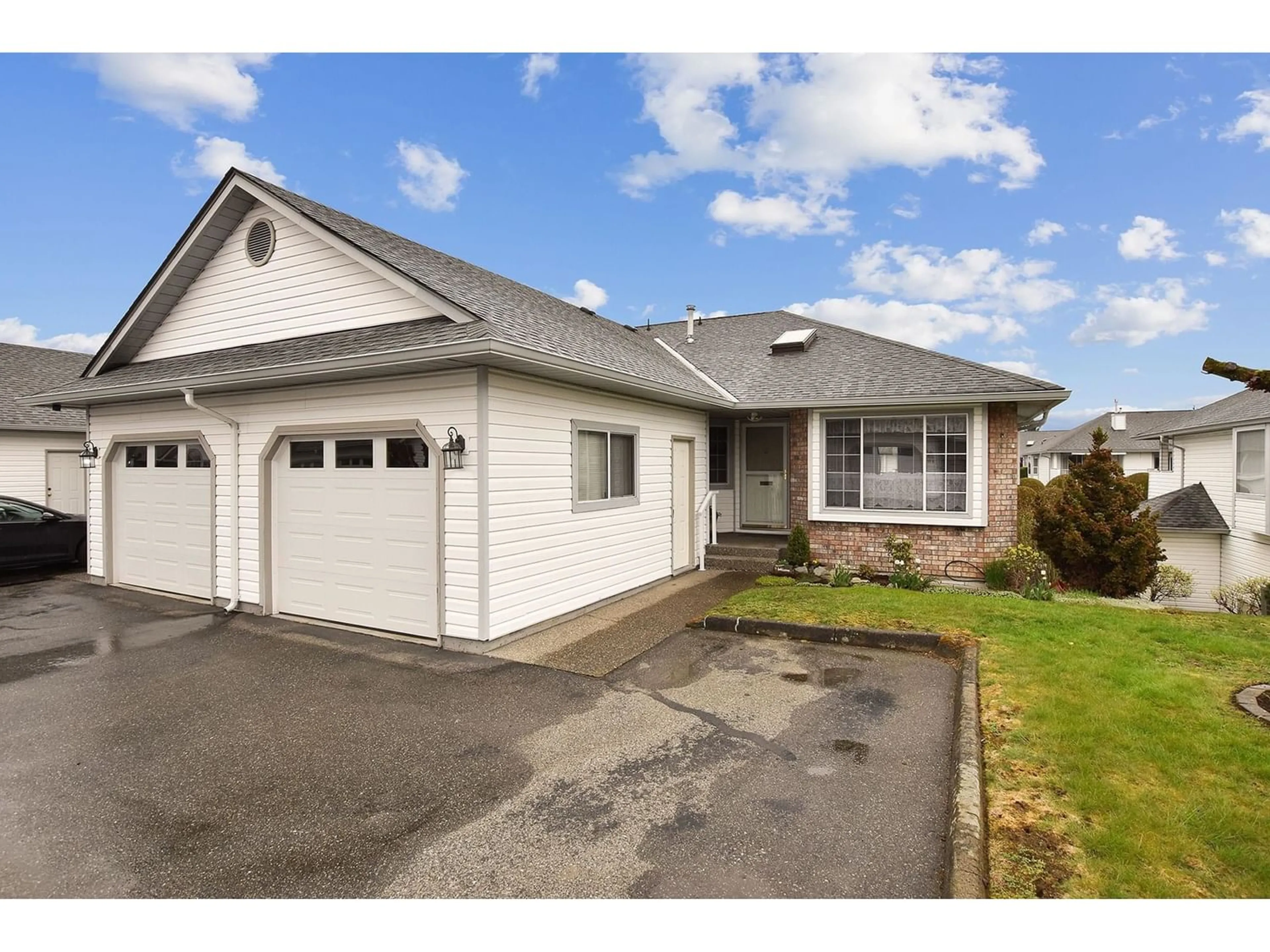 Frontside or backside of a home for 51 33922 KING ROAD, Abbotsford British Columbia V2S7N1