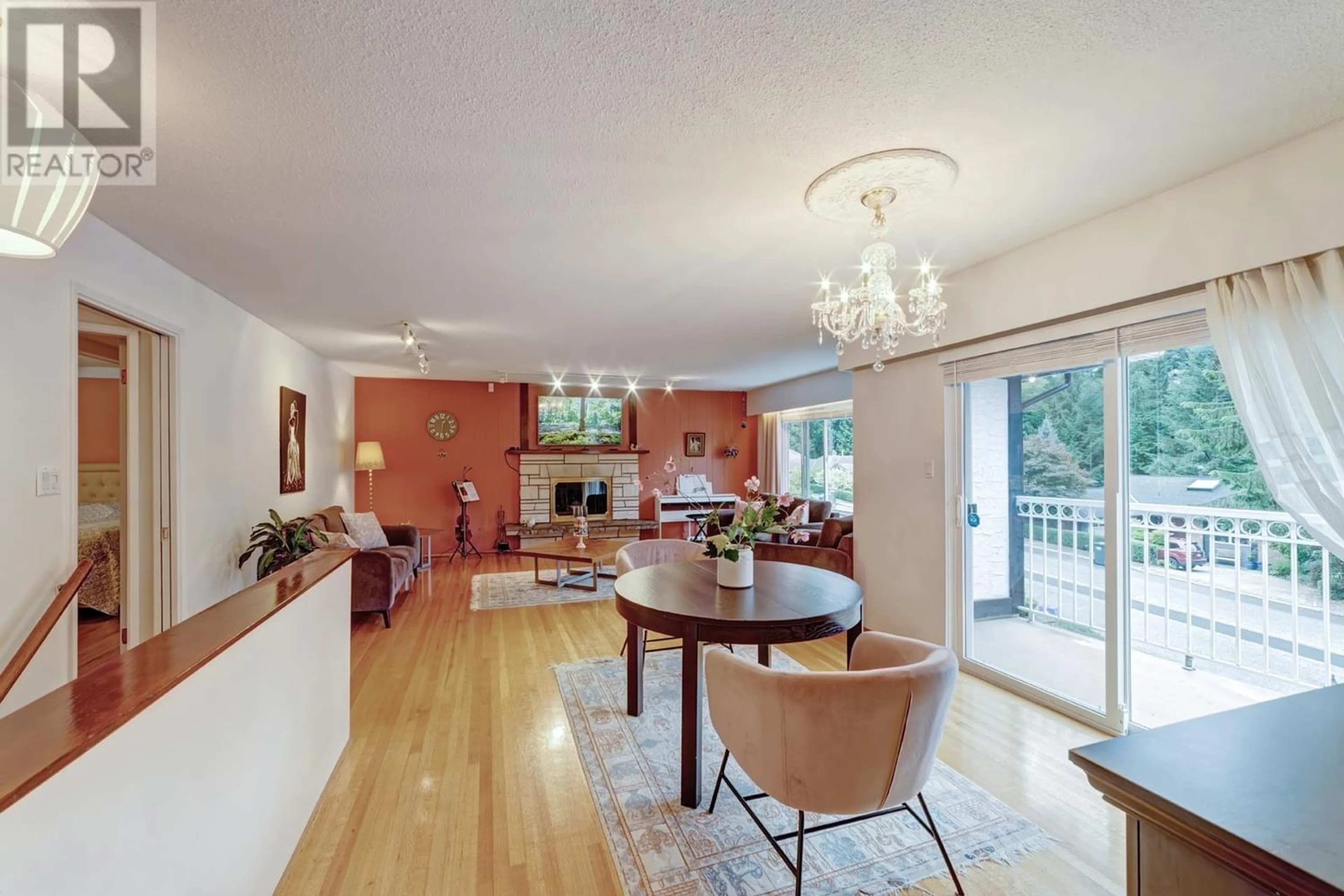 Dining room for 5240 RANGER AVENUE, North Vancouver British Columbia V7R3M6