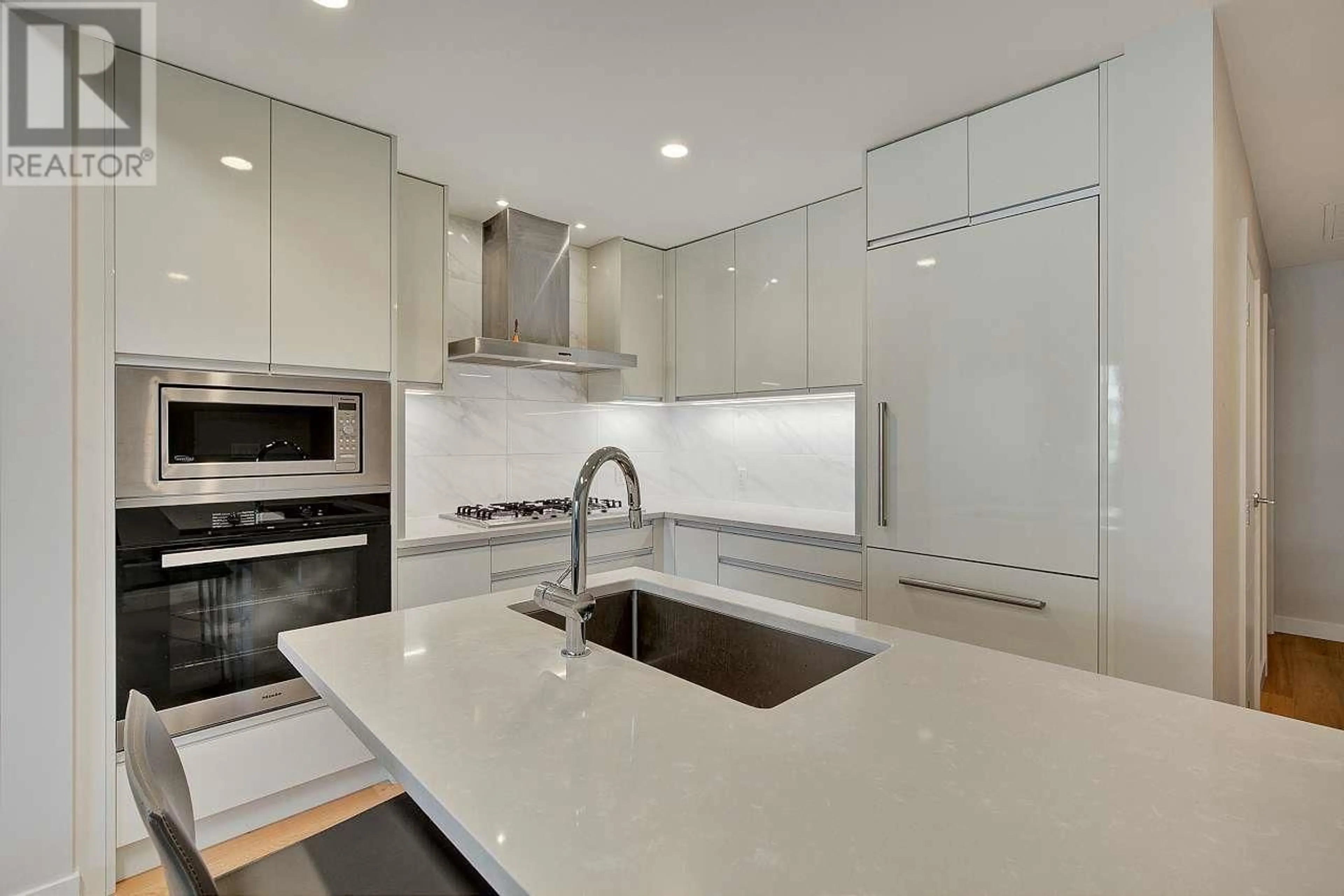 Contemporary kitchen for 210 528 W KING EDWARD AVENUE, Vancouver British Columbia V5Z2C3