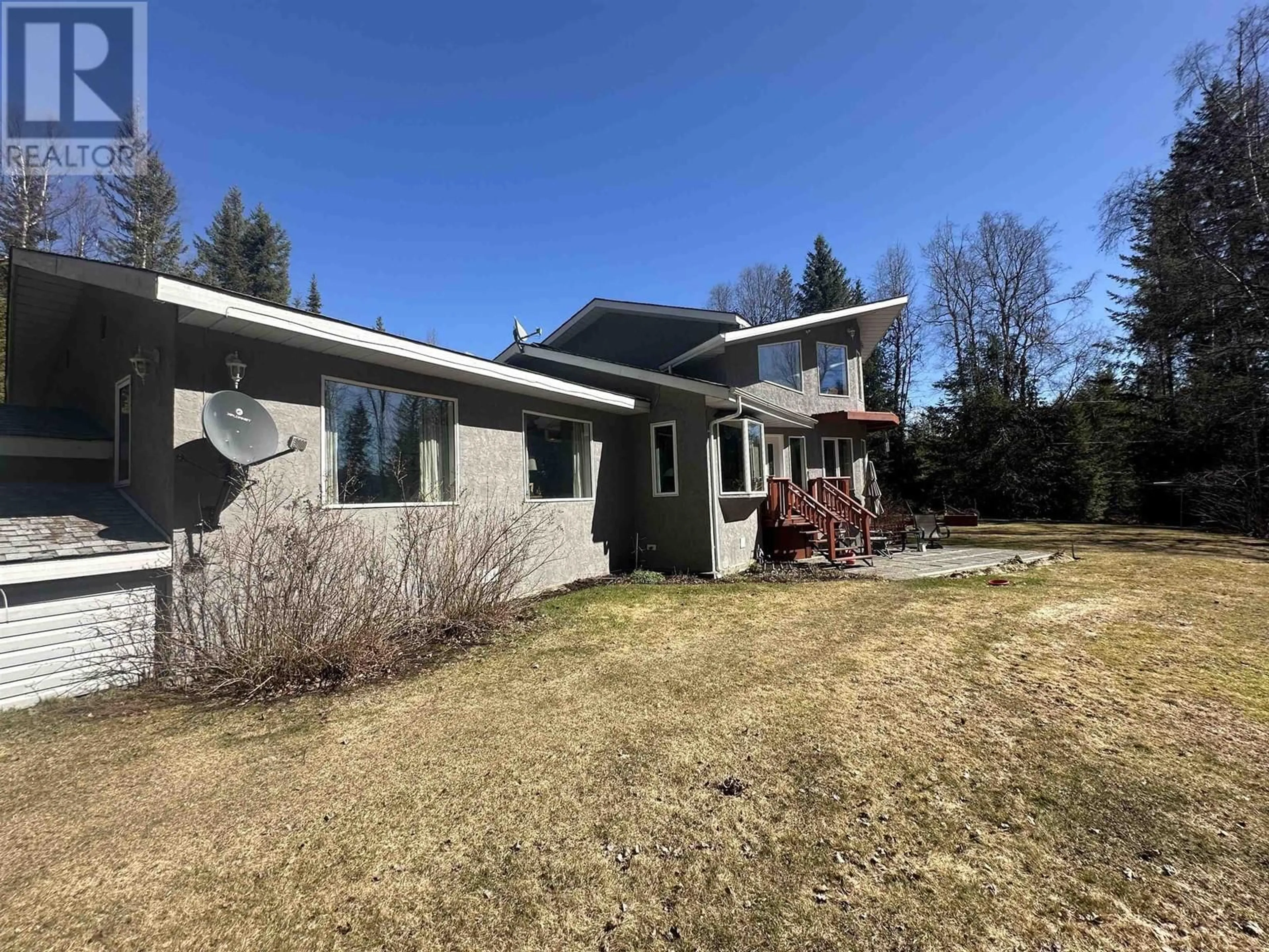 A pic from outside/outdoor area/front of a property/back of a property/a pic from drone, unknown for 6325 ROSETTE LAKE ROAD, Likely British Columbia V0L1N0