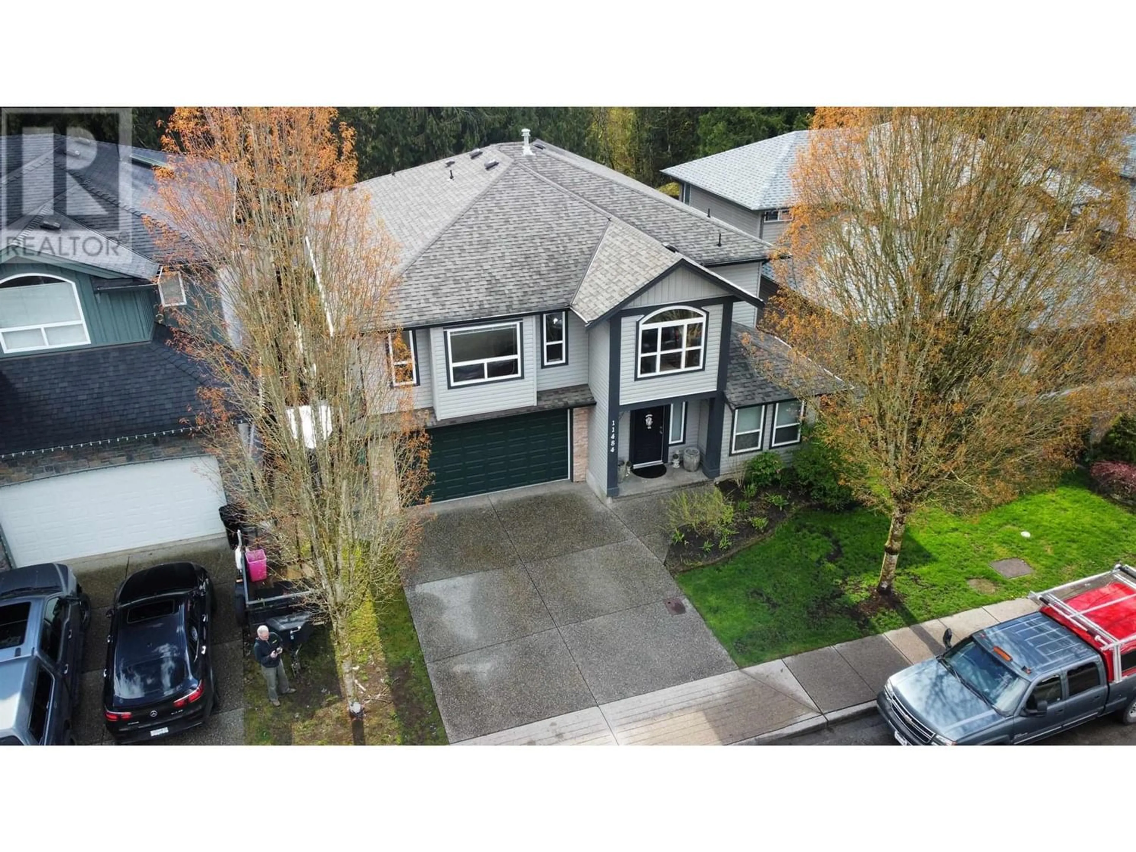 Frontside or backside of a home for 11484 CREEKSIDE STREET, Maple Ridge British Columbia V2W2C1