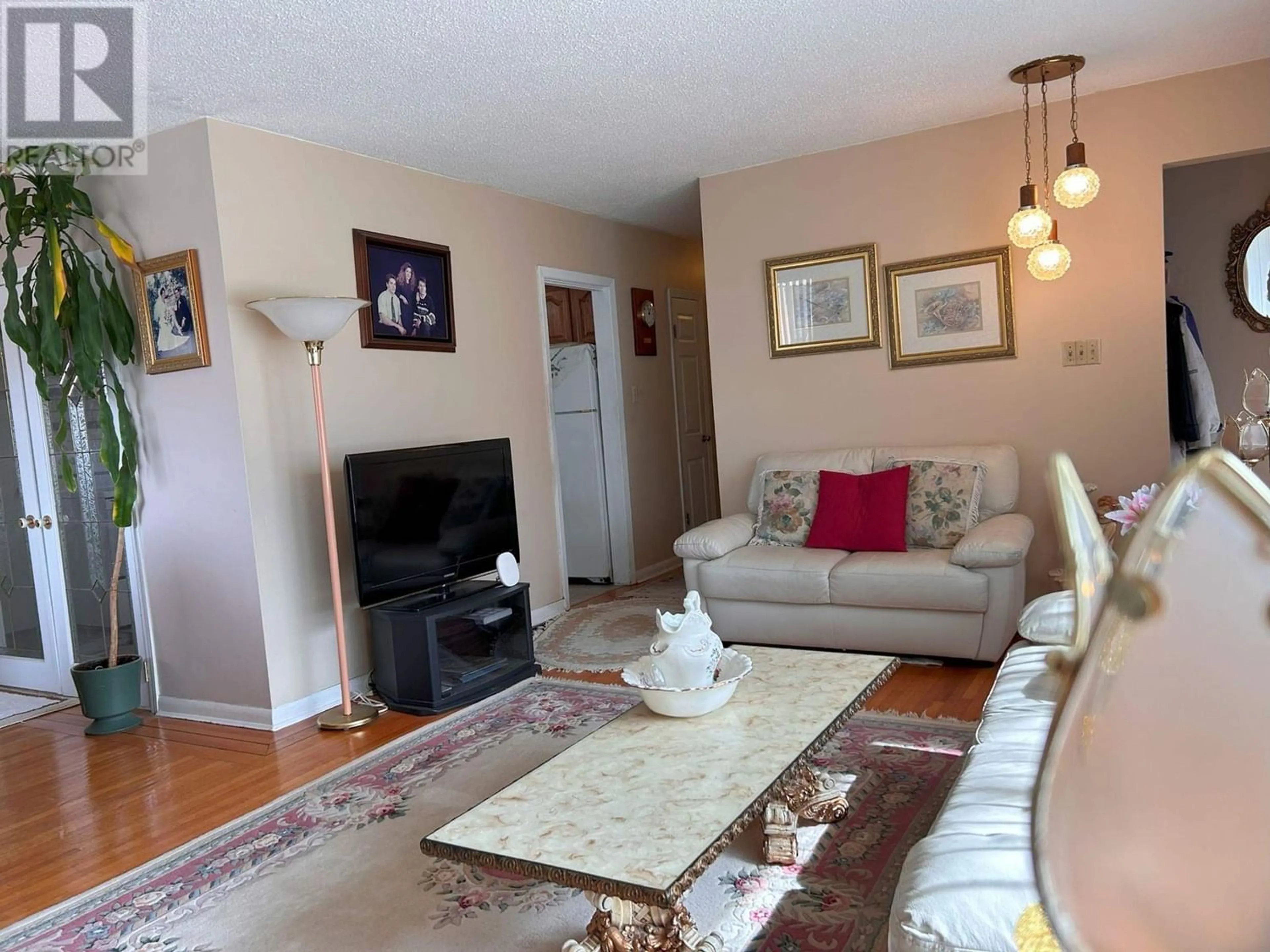 Living room for 1486 BURDEN STREET, Prince George British Columbia V2M2J6