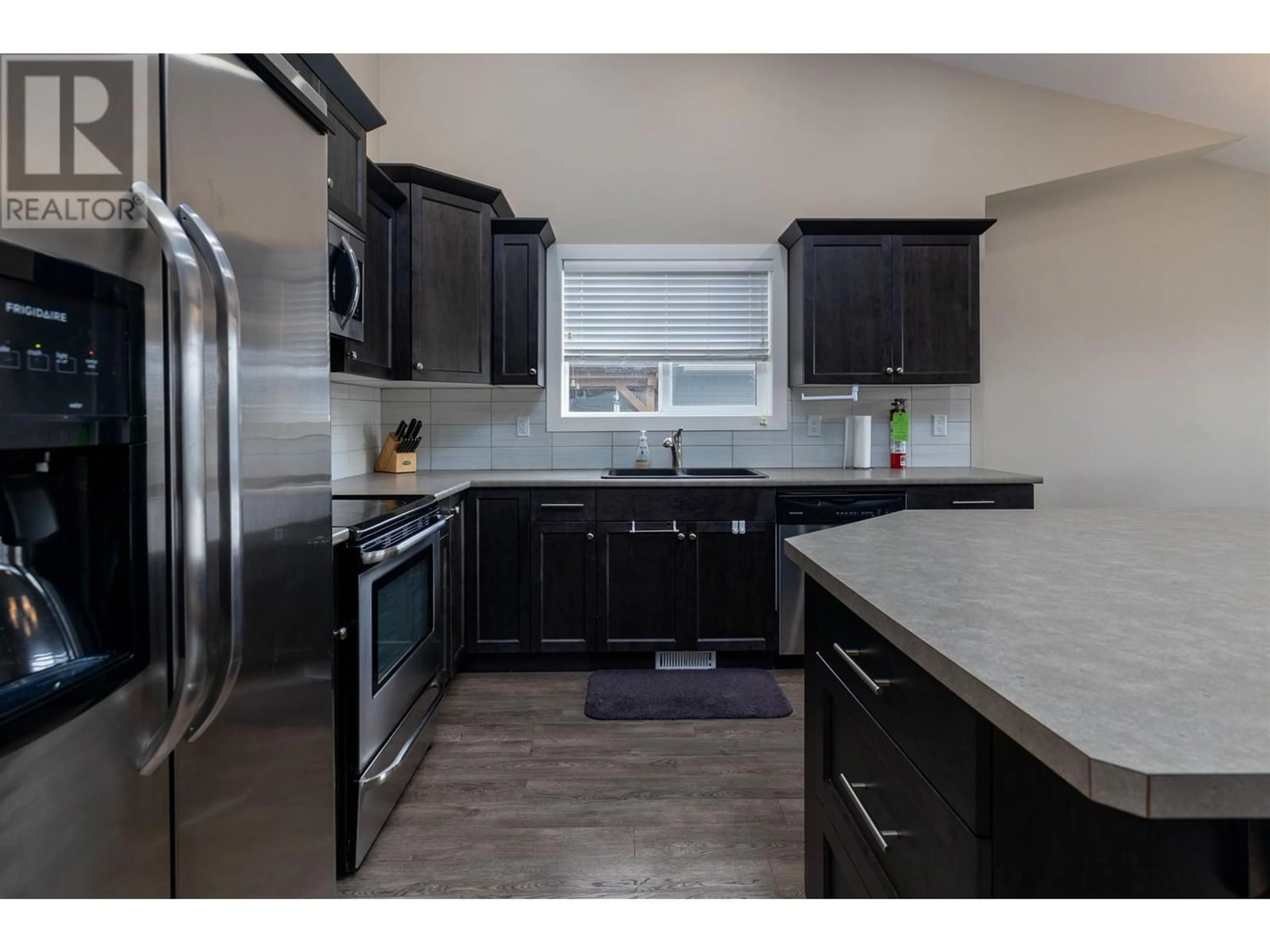 Standard kitchen for 5113 HALLOCK AVENUE, Terrace British Columbia V8G5S3