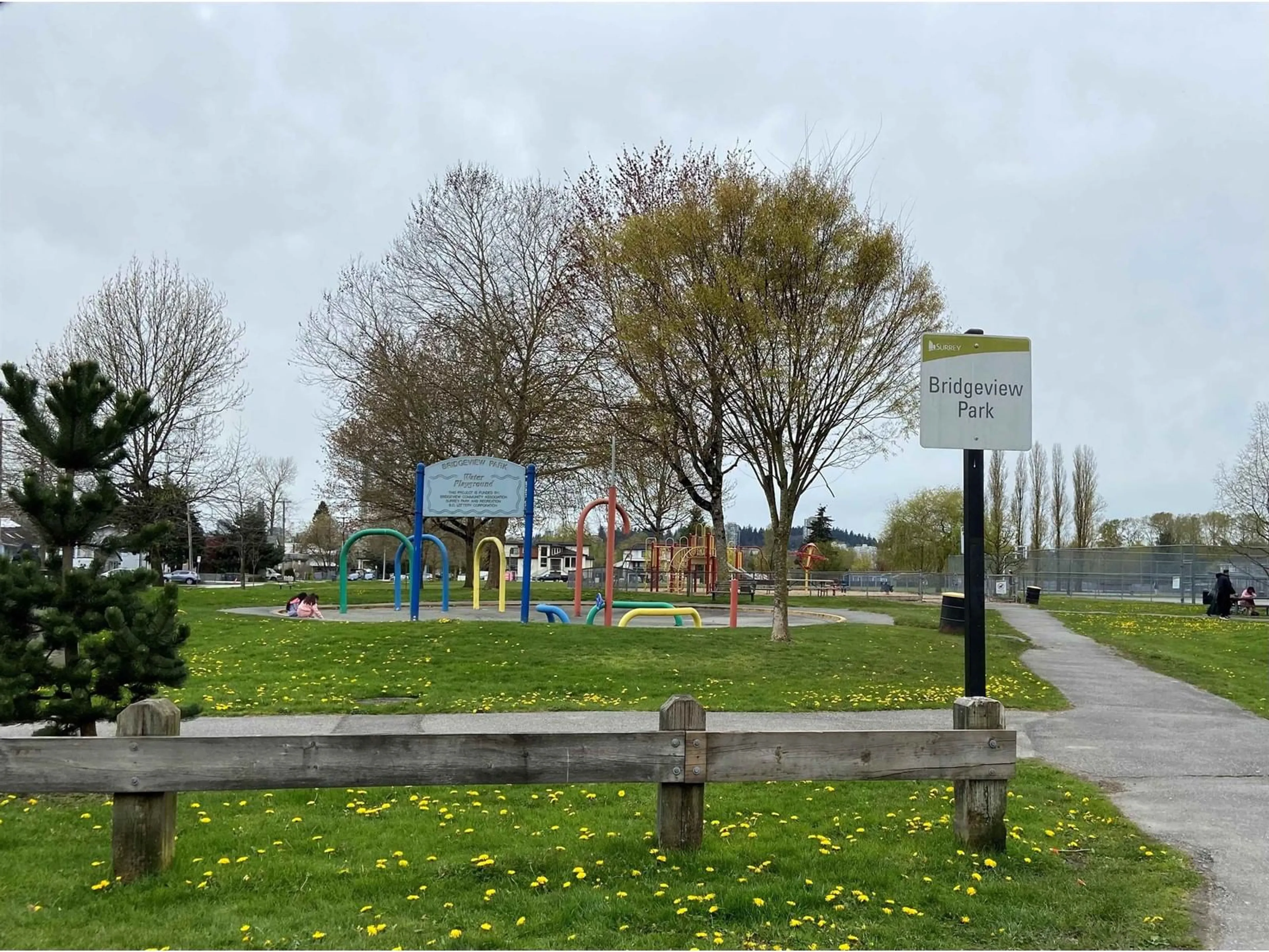Blurry image for 12720 114B, Surrey British Columbia V3V3P5
