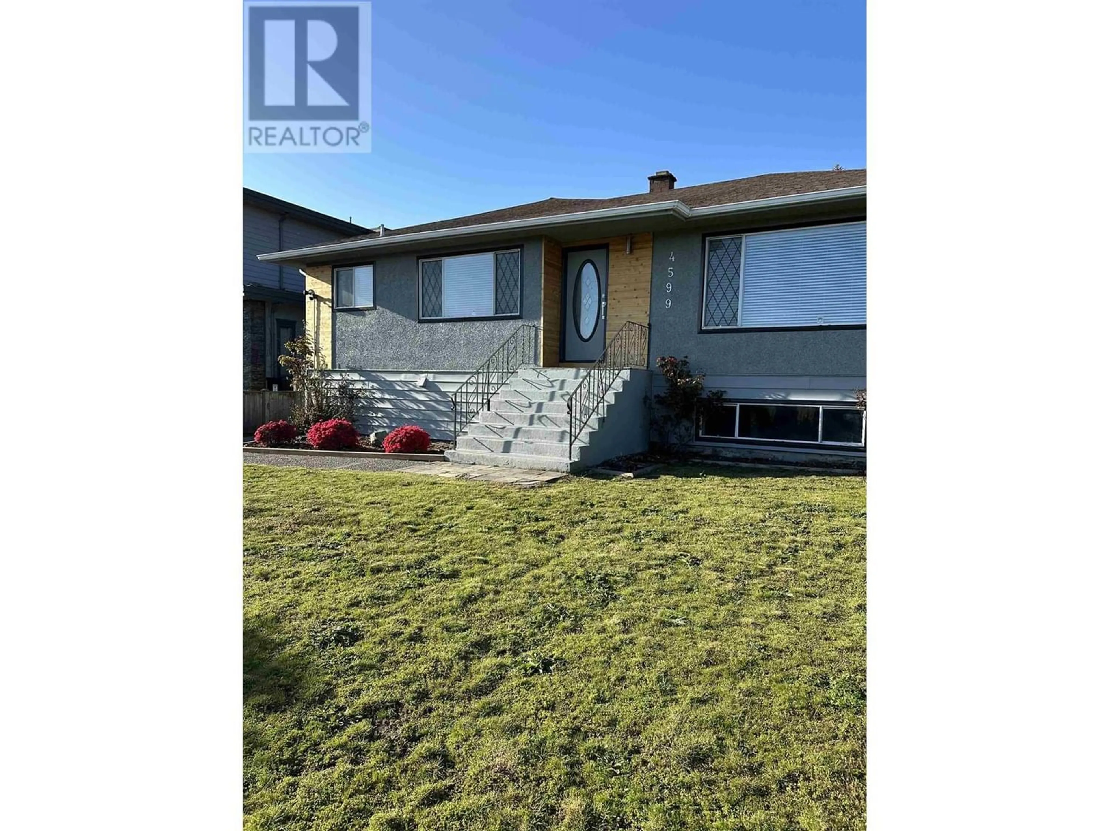 Frontside or backside of a home for 4599 SUNLAND PLACE, Burnaby British Columbia V5J3A3