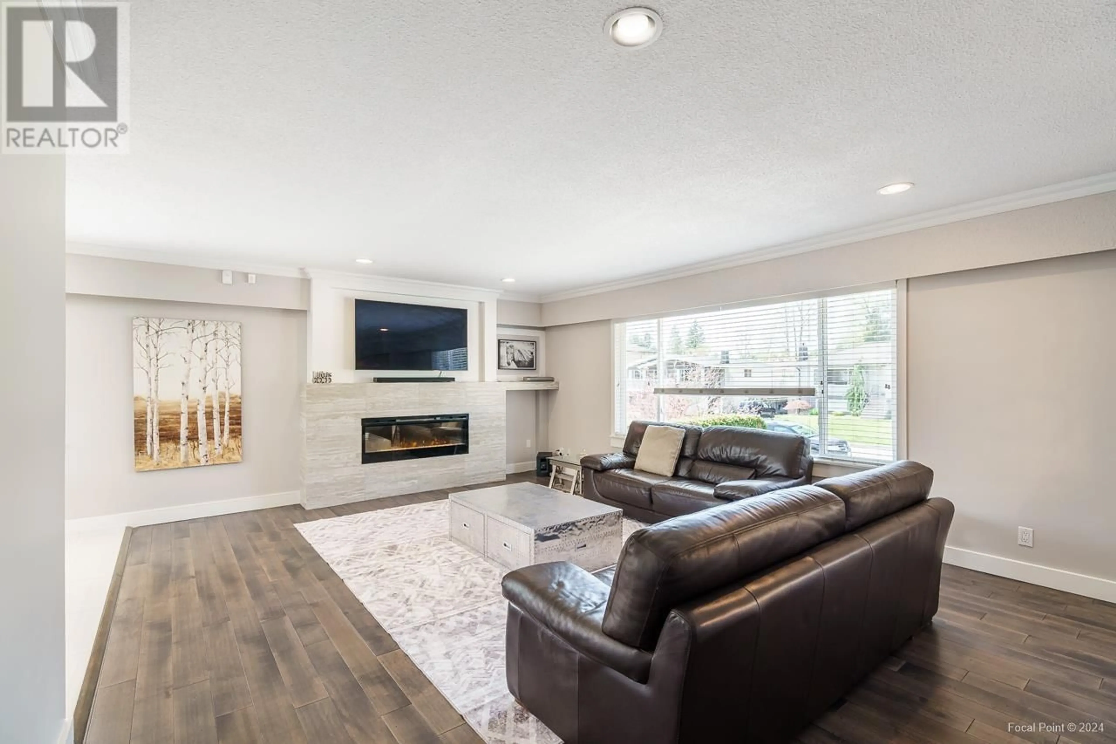 Living room for 3956 SEFTON STREET, Port Coquitlam British Columbia V3B3S3