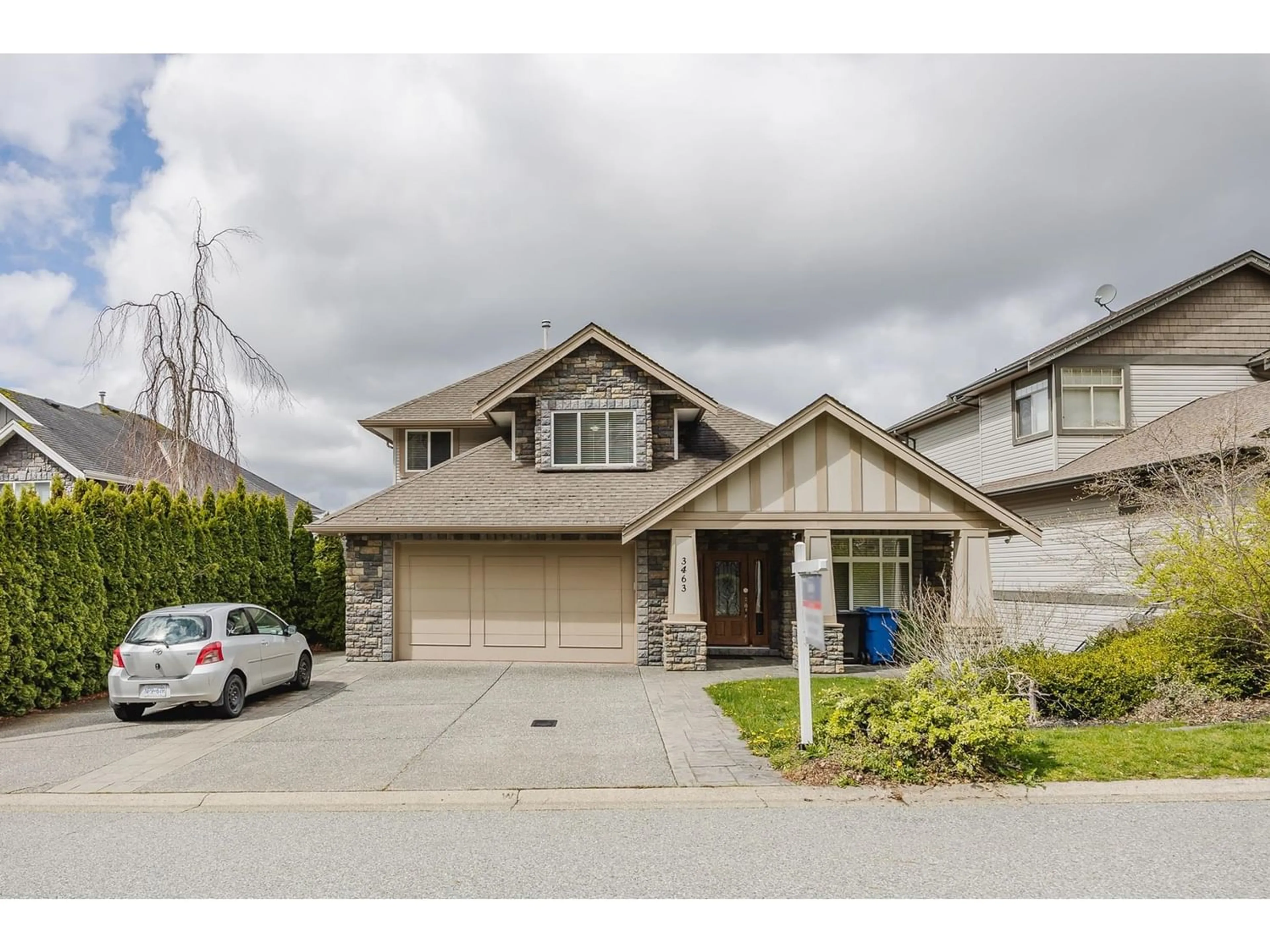 Frontside or backside of a home for 3463 APPLEWOOD DRIVE, Abbotsford British Columbia V3G3E1