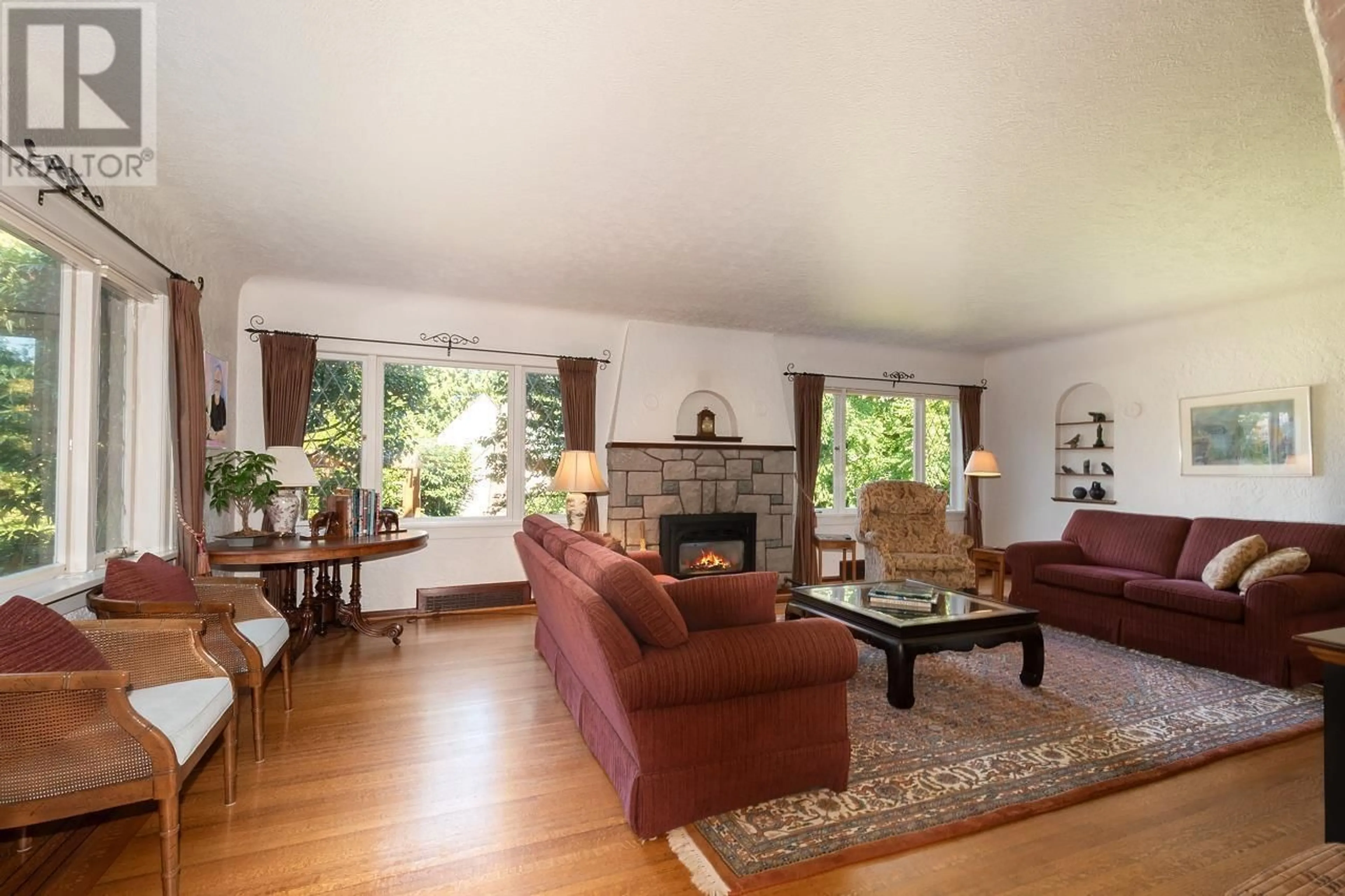 Living room for 5058 CYPRESS STREET, Vancouver British Columbia V6M3R1