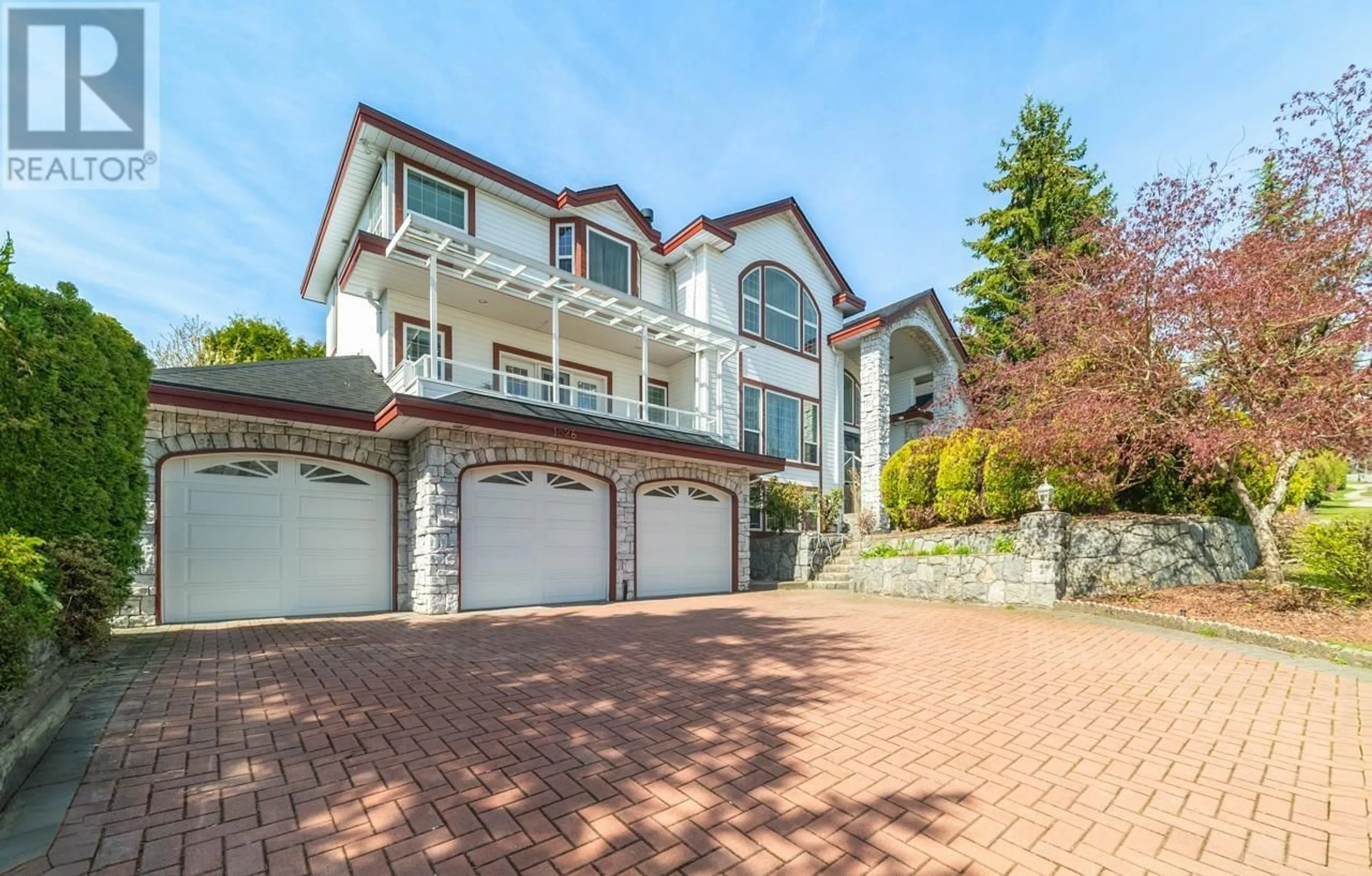 Frontside or backside of a home for 1526 PARKWAY BOULEVARD, Coquitlam British Columbia V3E2V7