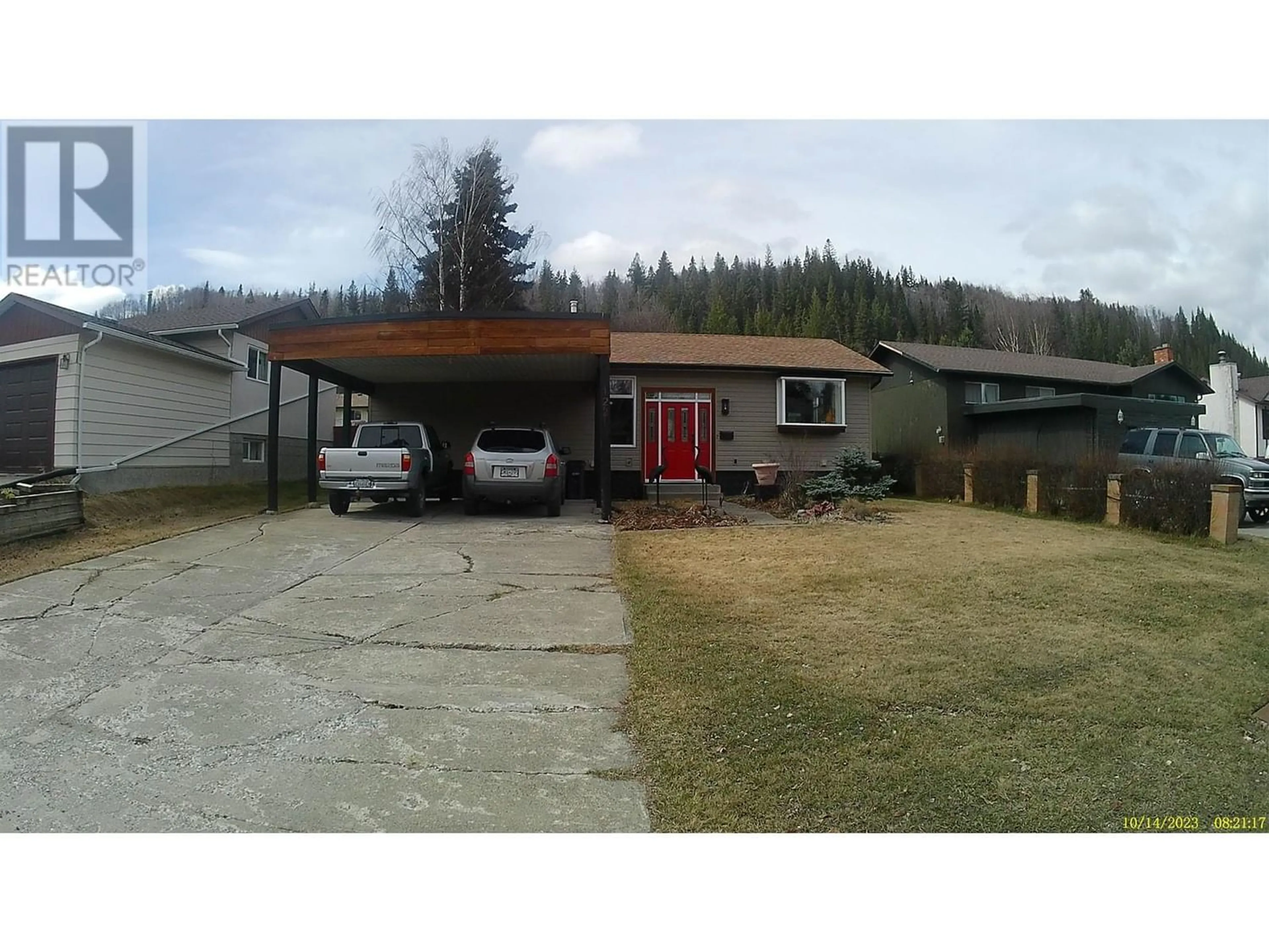 Frontside or backside of a home for 123 THACKER CRESCENT, Prince George British Columbia V2M6G1