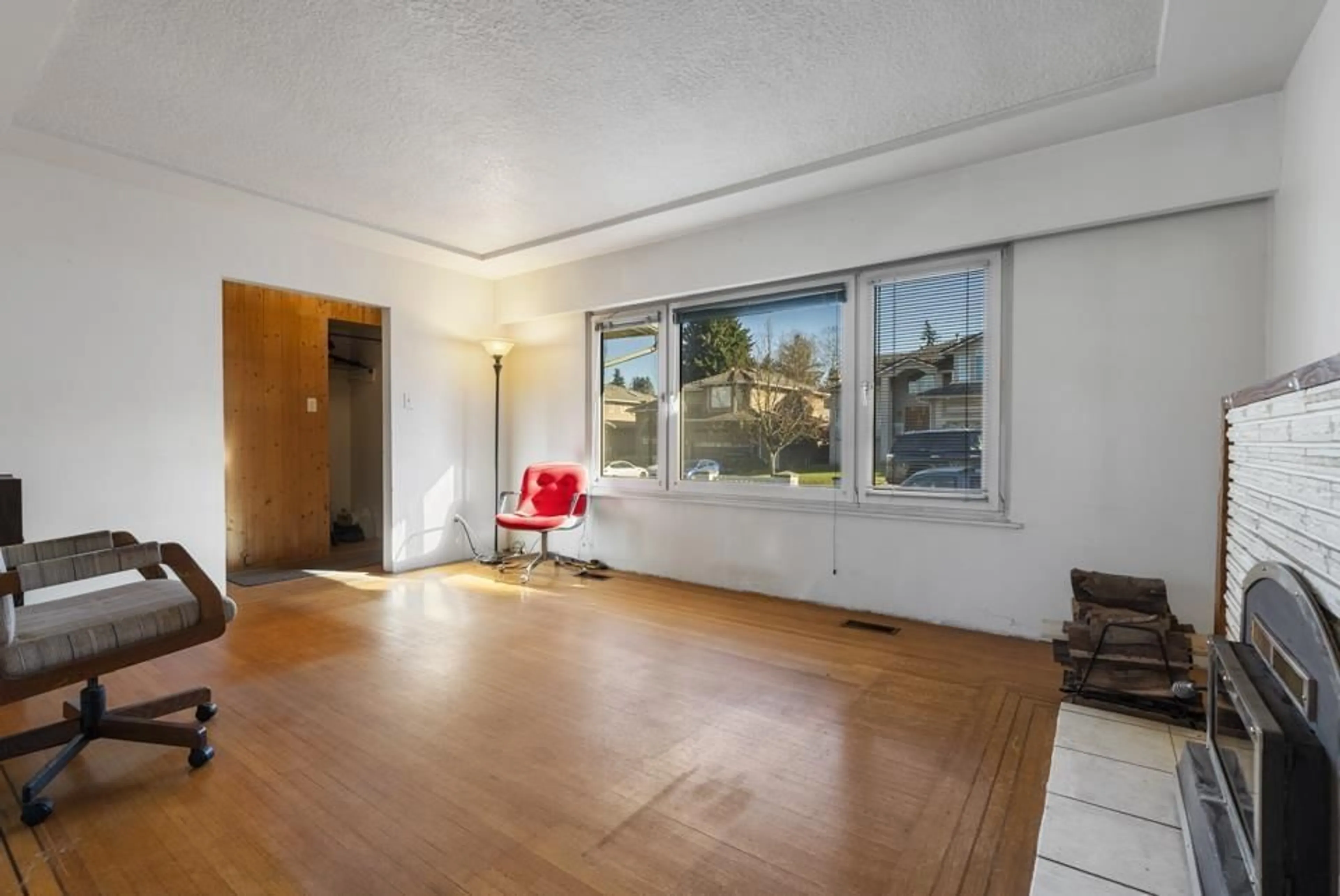 A pic of a room for 10837 128A STREET, Surrey British Columbia V3T3E9