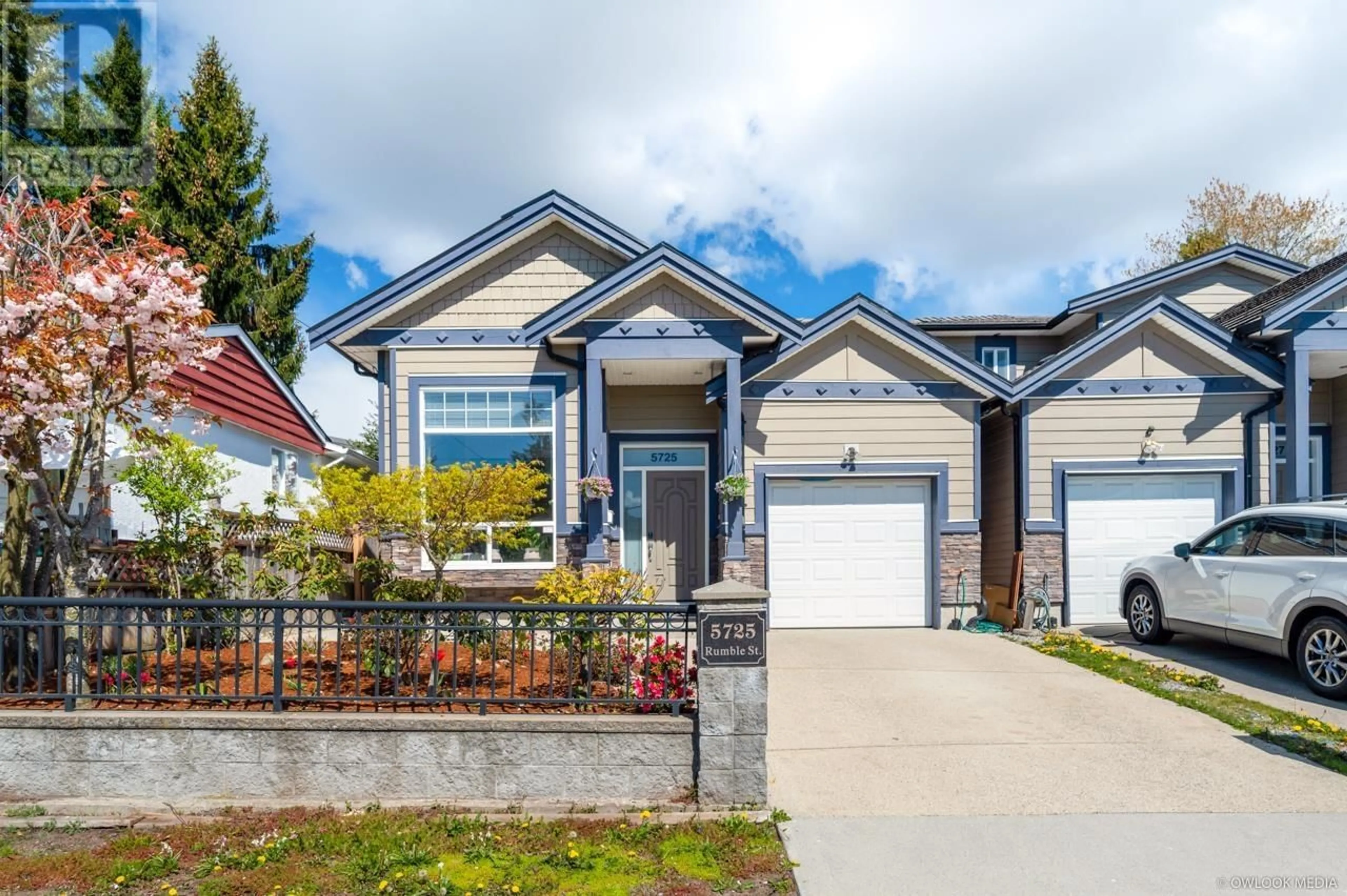 Frontside or backside of a home for 5725 RUMBLE STREET, Burnaby British Columbia V5J2C3