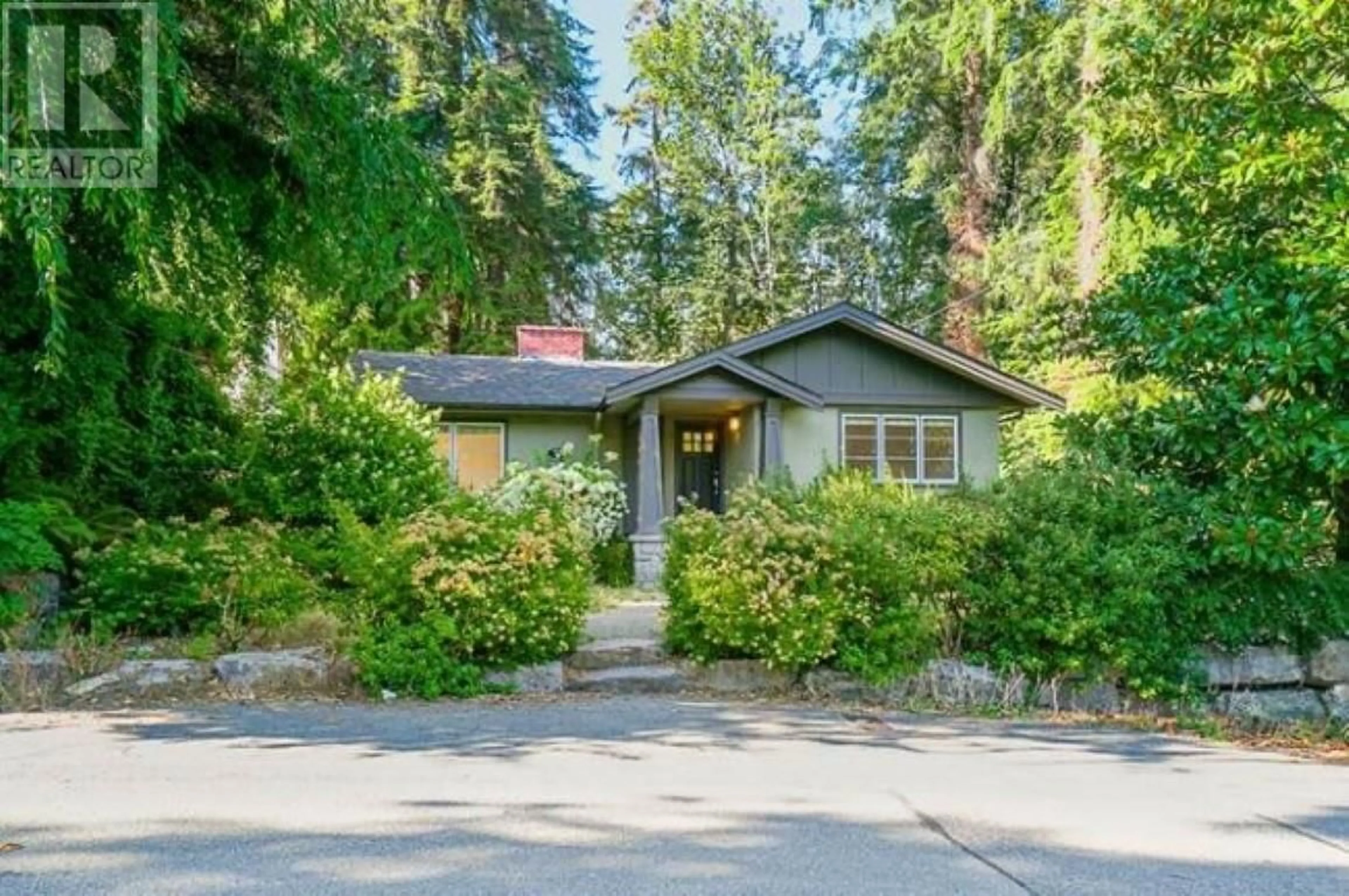 Cottage for 905 LAWSON AVENUE, West Vancouver British Columbia V7T2E1