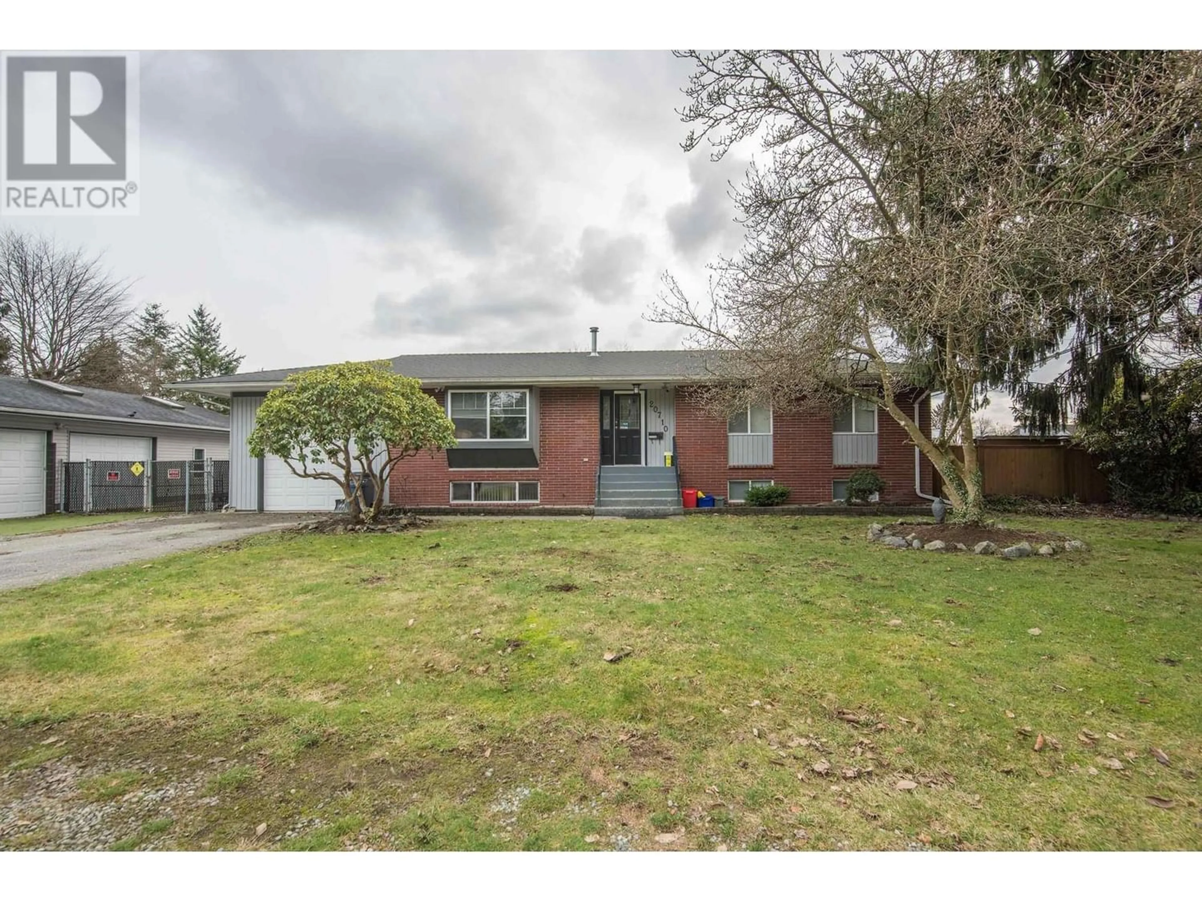 Frontside or backside of a home, the street view for 20710 LORNE AVENUE, Maple Ridge British Columbia V2X1H7