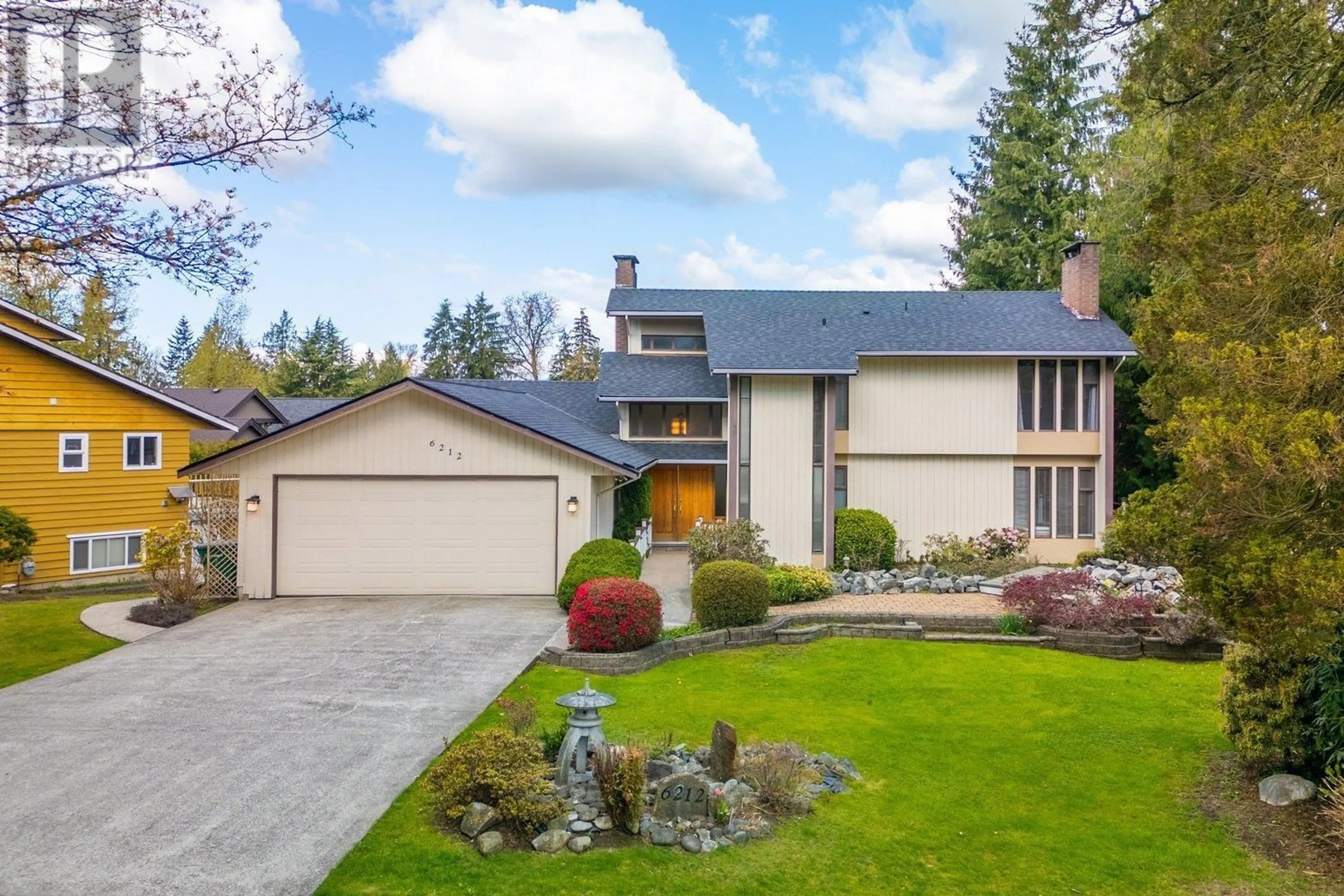Frontside or backside of a home for 6212 GORDON AVENUE, Burnaby British Columbia V5E3M1