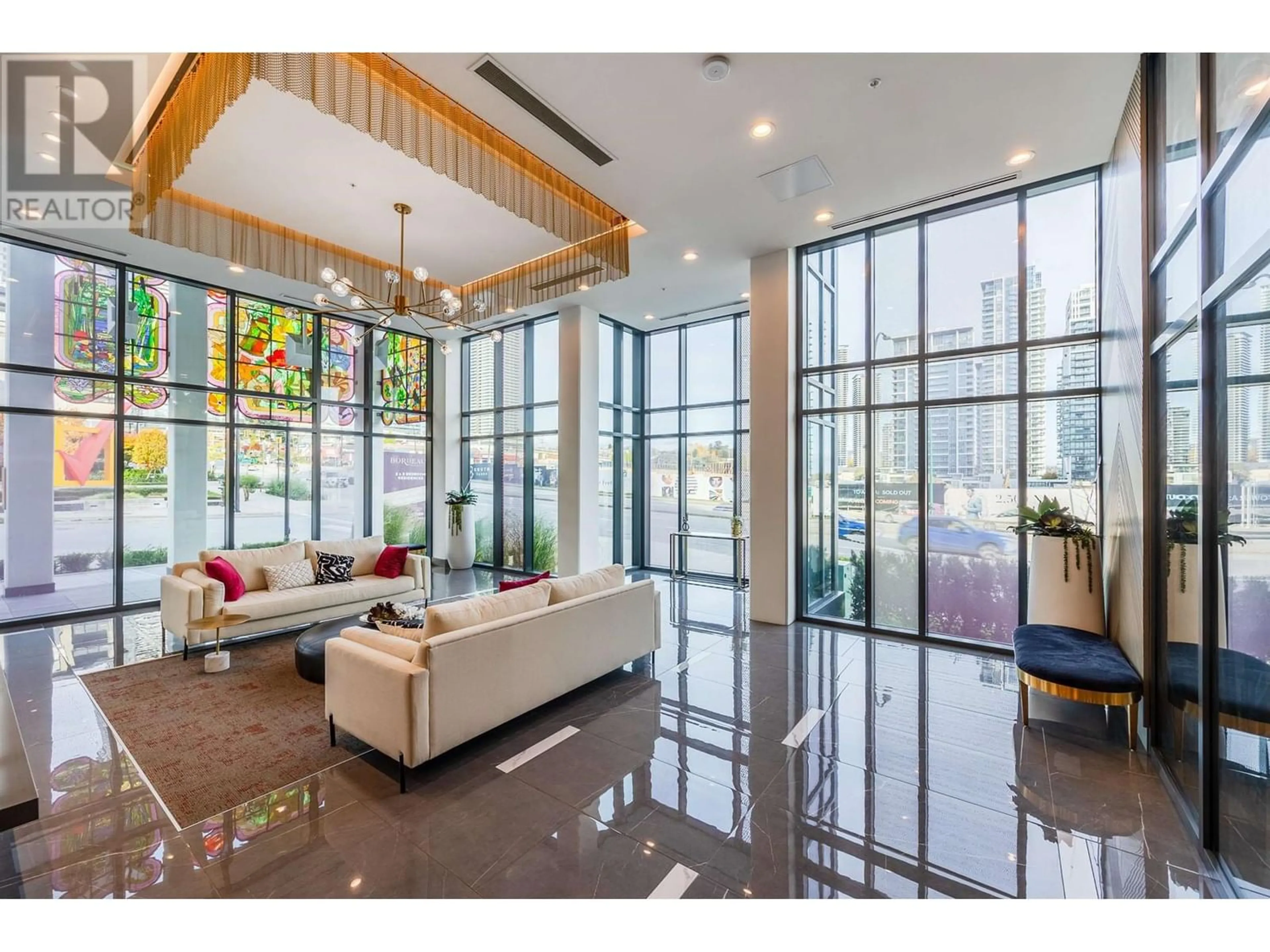 Indoor lobby for 901 4488 JUNEAU STREET, Burnaby British Columbia V5C0M4