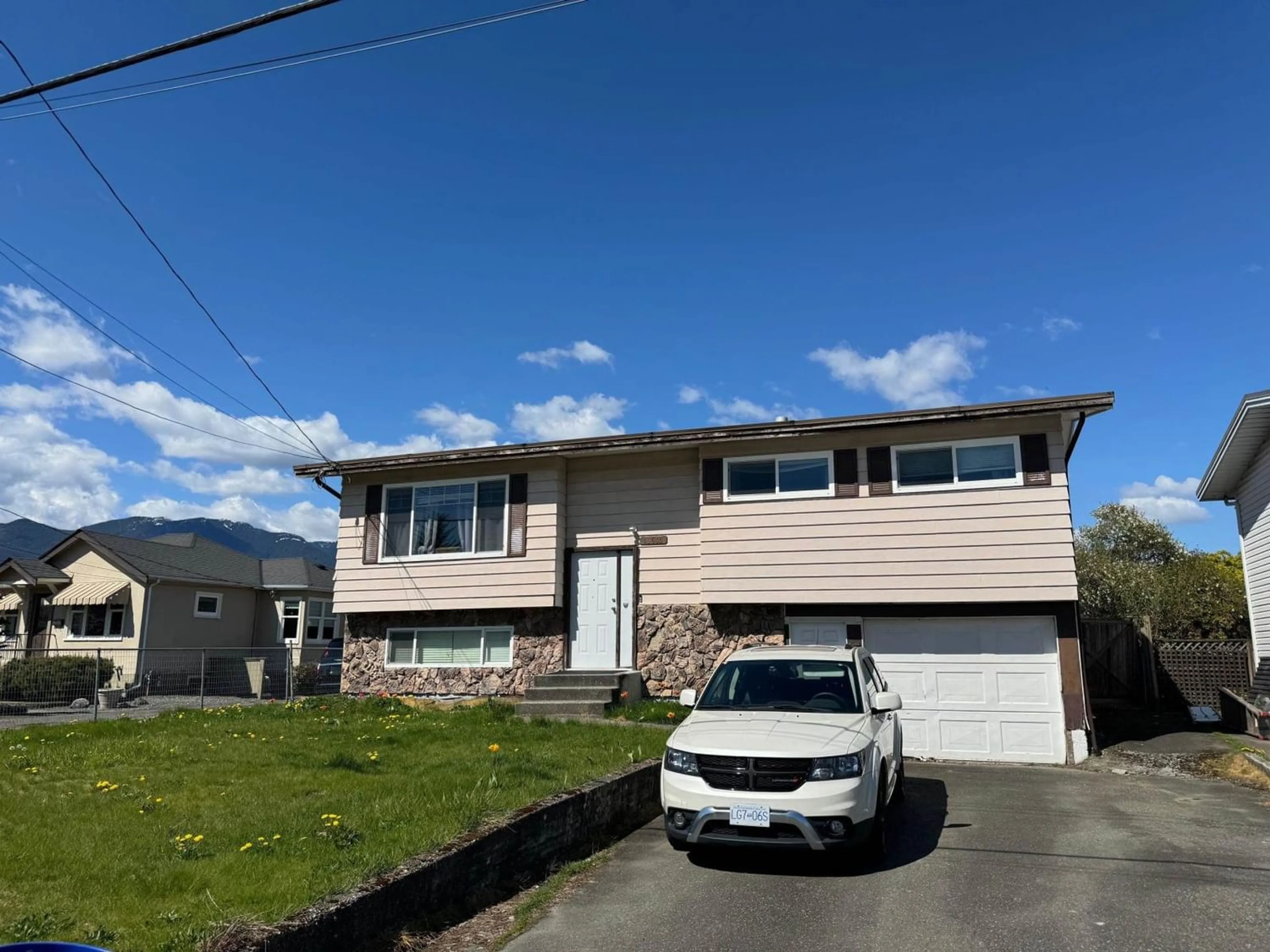 Frontside or backside of a home for 45635 REECE AVENUE, Chilliwack British Columbia V2P2Z9