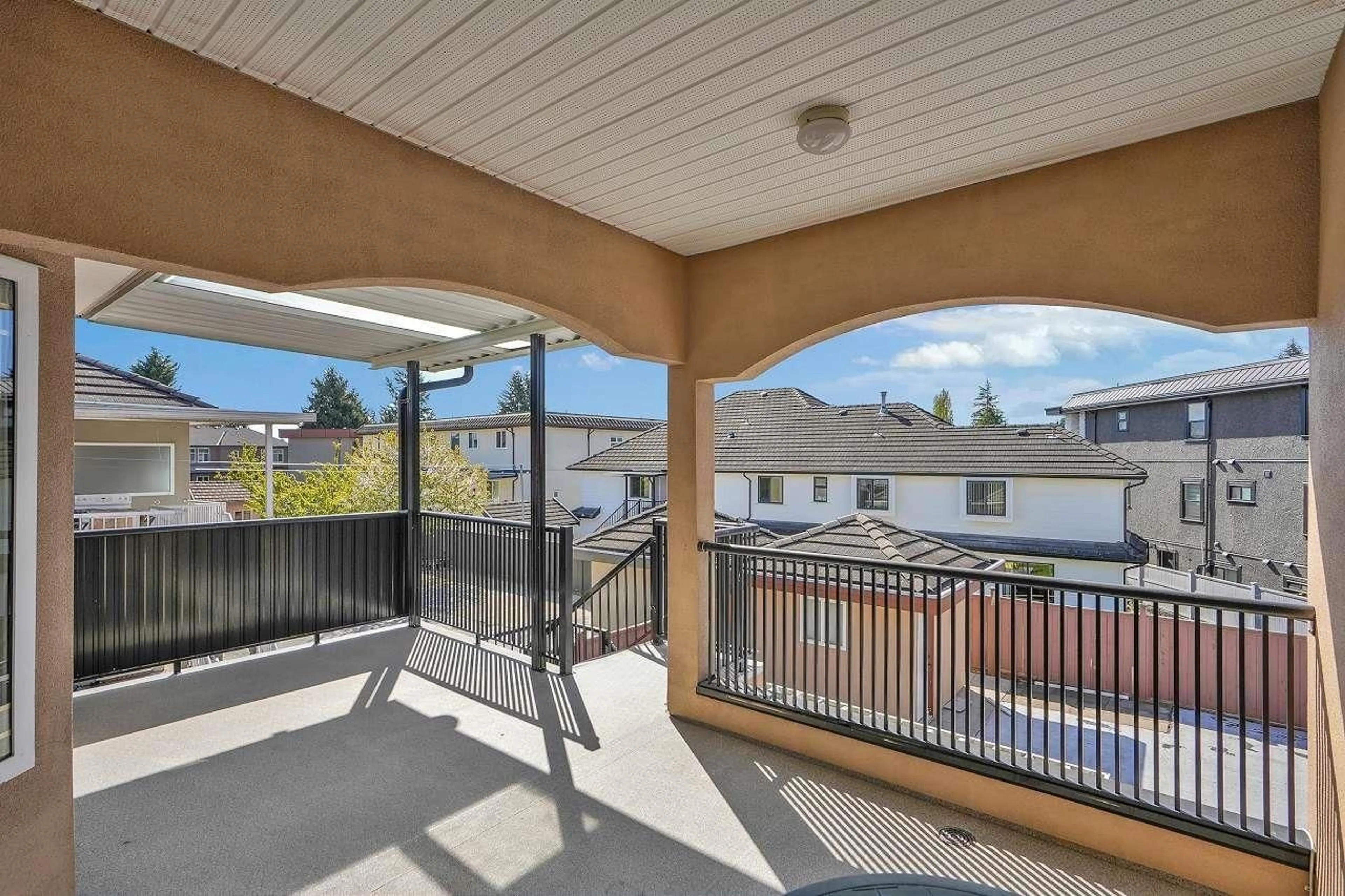 Patio for 12940 HELSTON CRESCENT, Surrey British Columbia V3W6T7