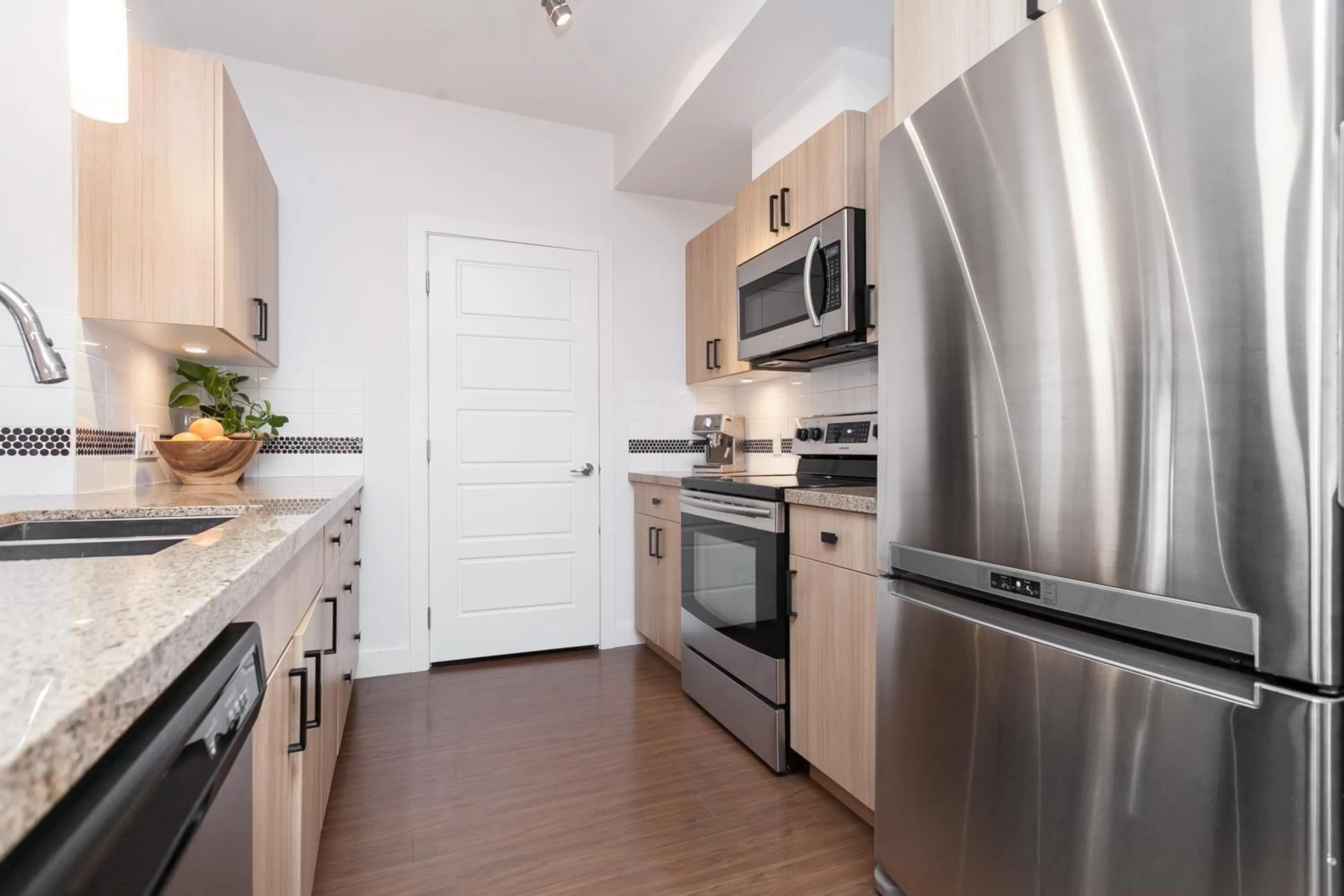 Standard kitchen, unknown for 209 - 20219 54A, Langley British Columbia V3A0C7