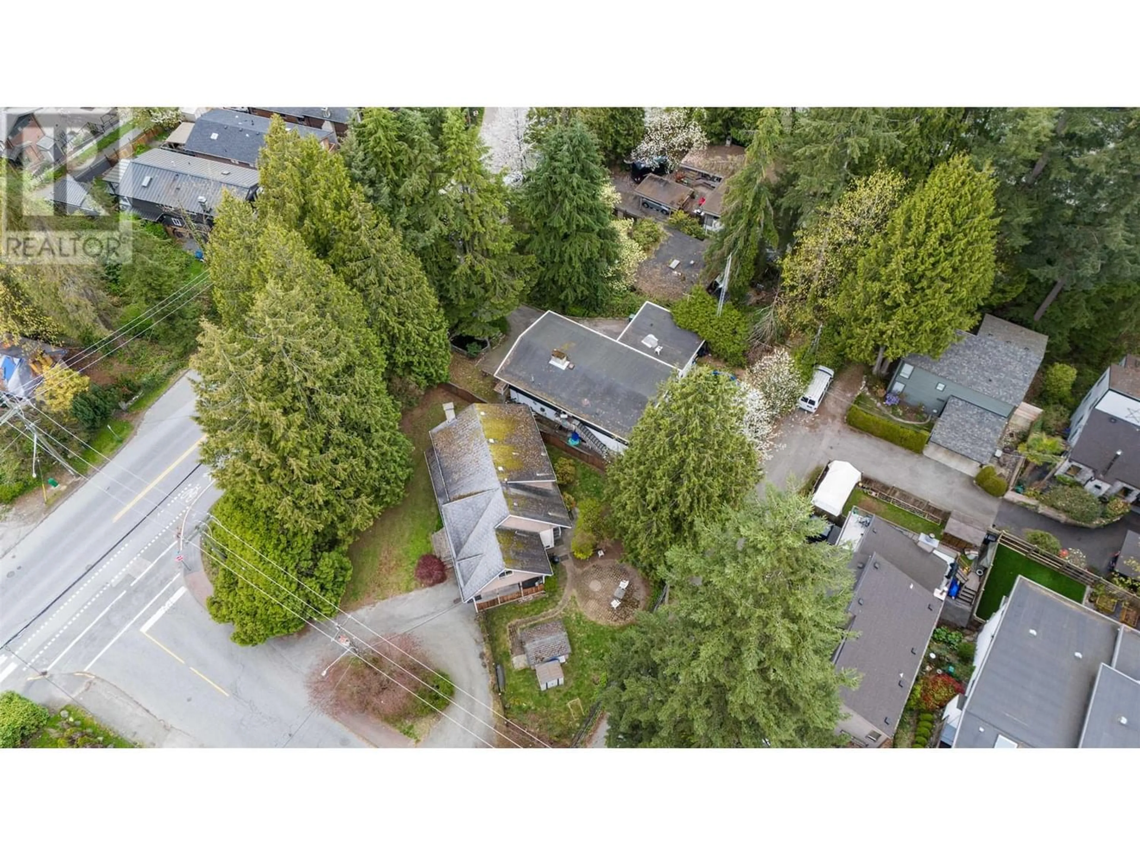 Frontside or backside of a home for 2194 WINDRIDGE DRIVE, North Vancouver British Columbia V7H1B5